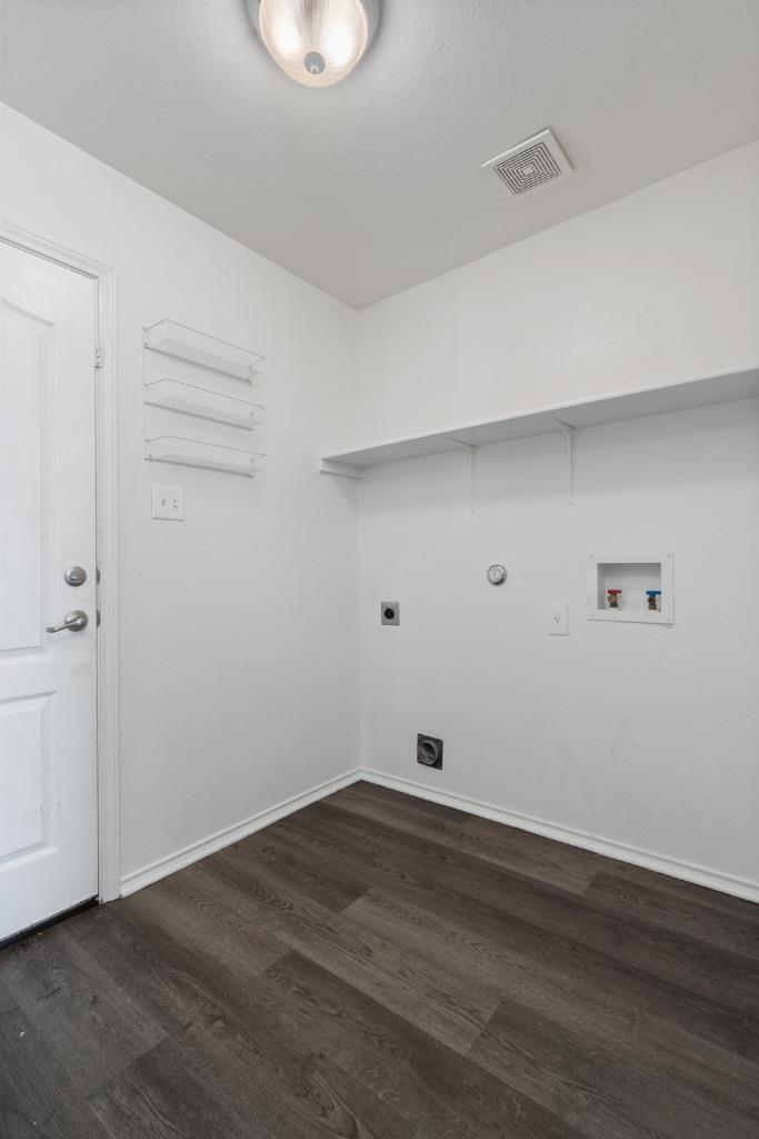 410 Tower Dr, Kyle, TX 78640