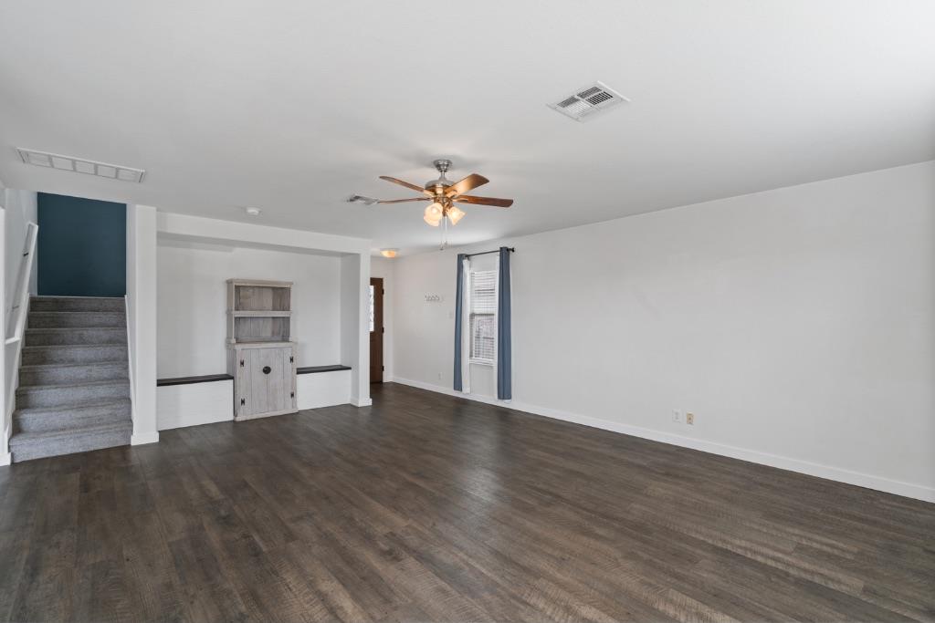 410 Tower Dr, Kyle, TX 78640
