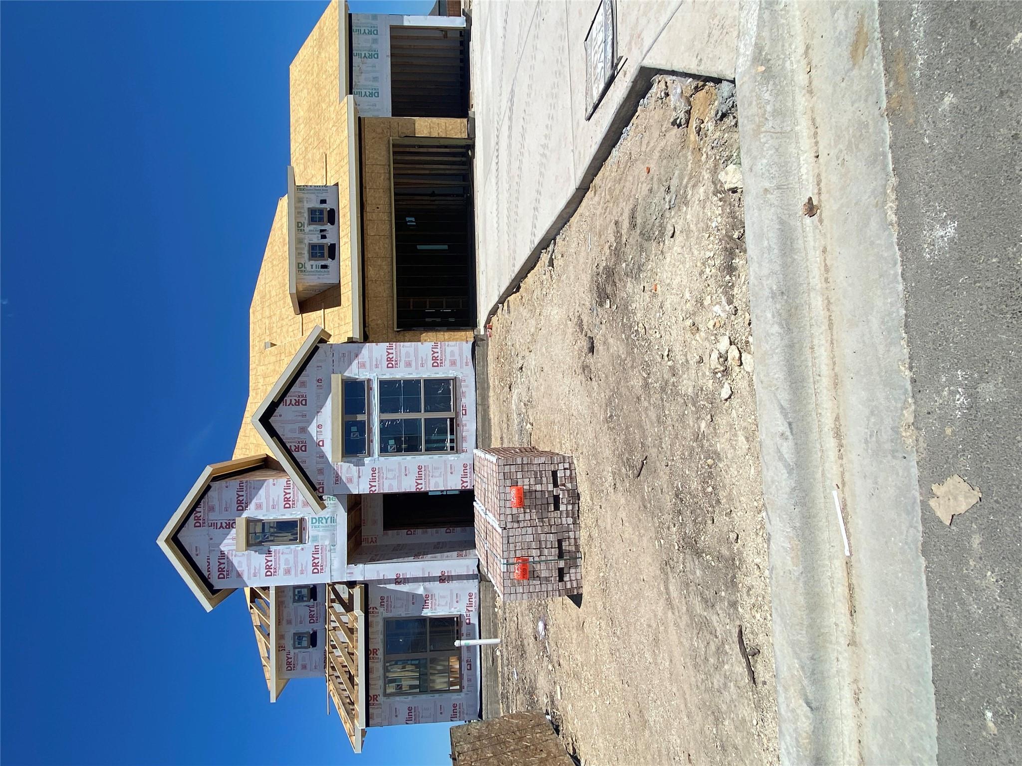 809 S Hemingway Loop, Liberty Hill, TX 78642