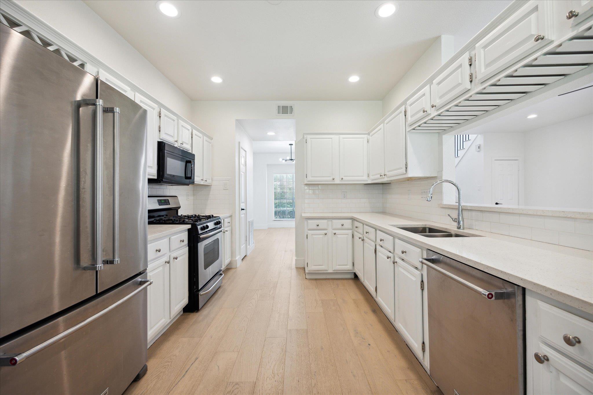 14207 Weldon Ln, Austin, TX 78728