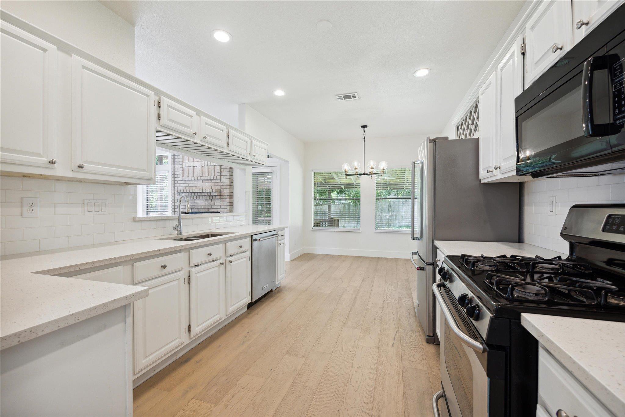14207 Weldon Ln, Austin, TX 78728