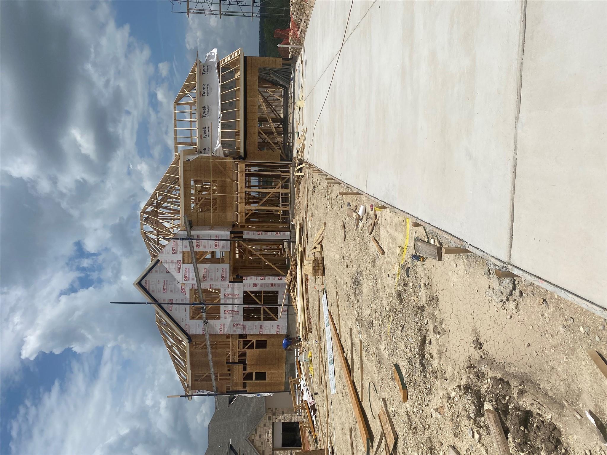 306 Yaklin Dr, Liberty Hill, TX 78642