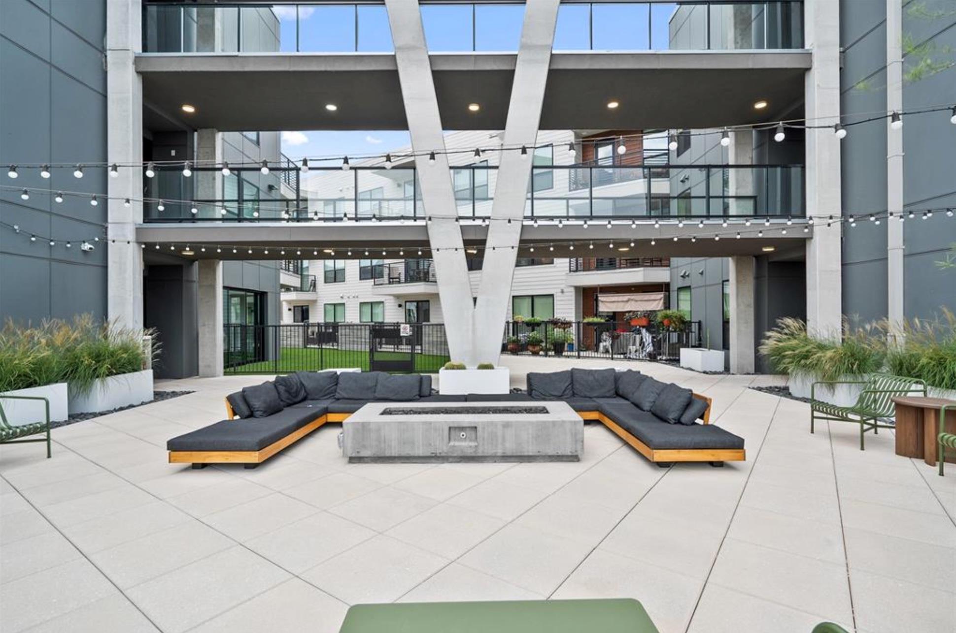 1701 Simond Ave # 208, Austin, TX 78723