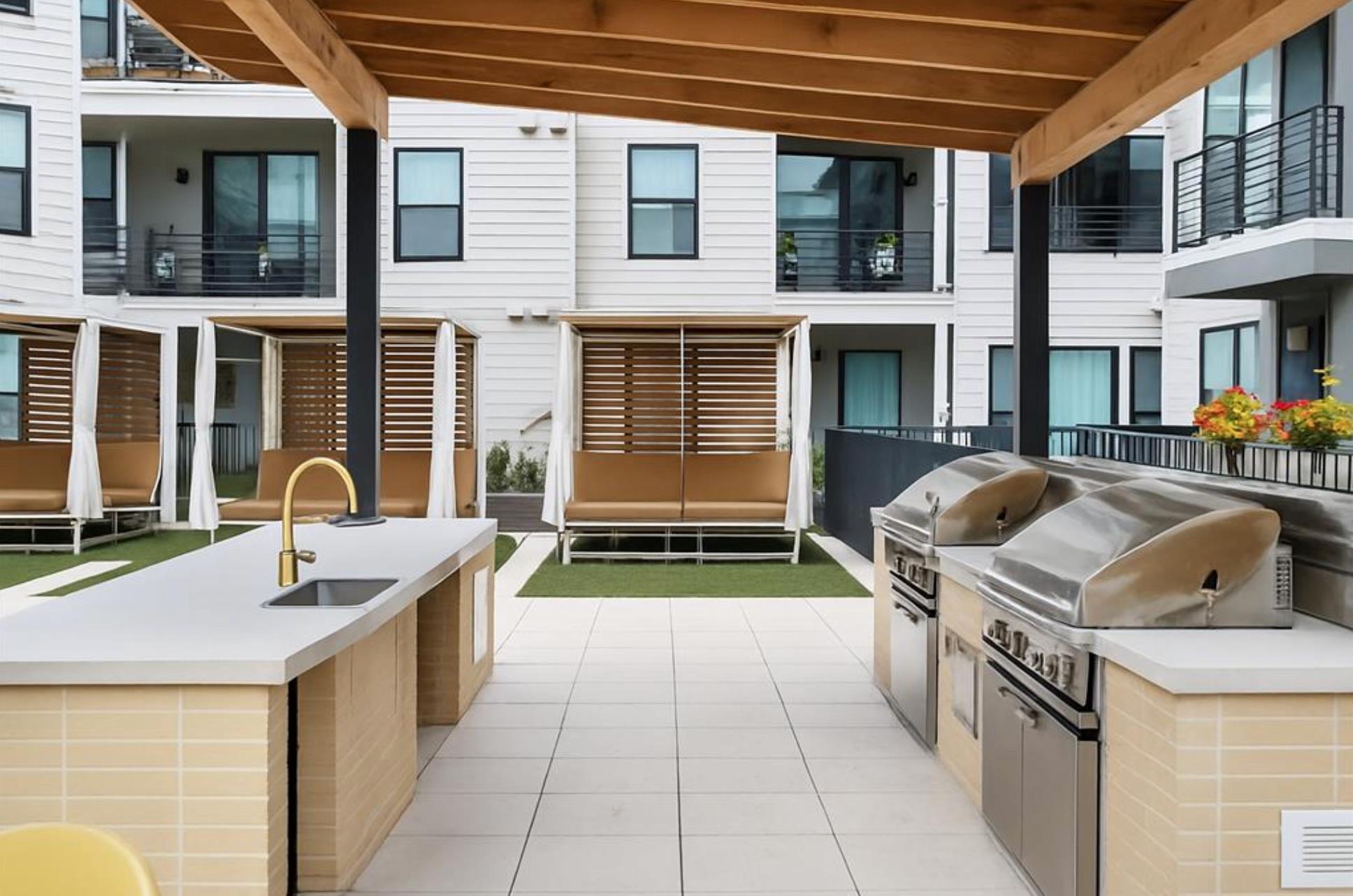 1701 Simond Ave # 208, Austin, TX 78723