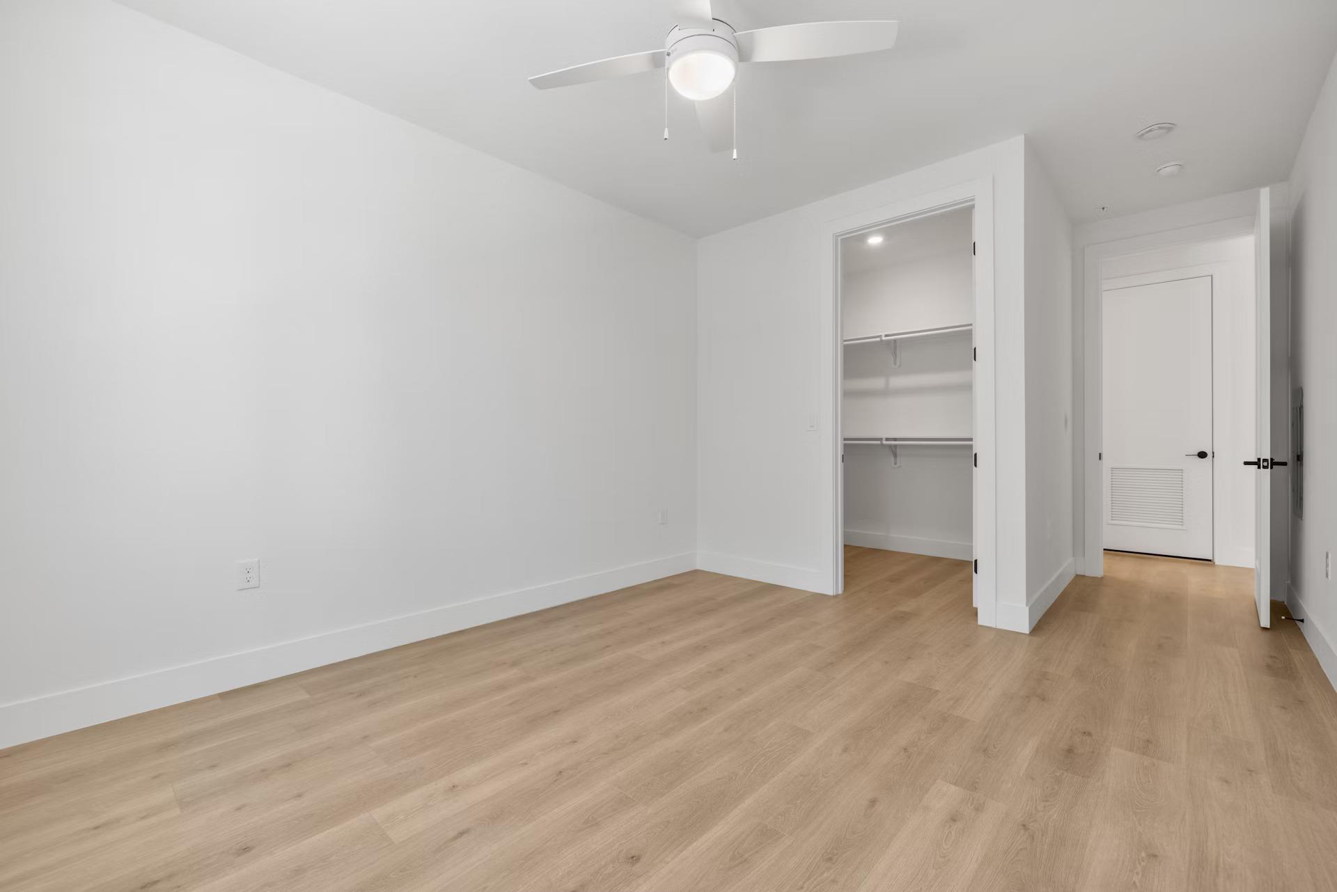 1701 Simond Ave # 208, Austin, TX 78723