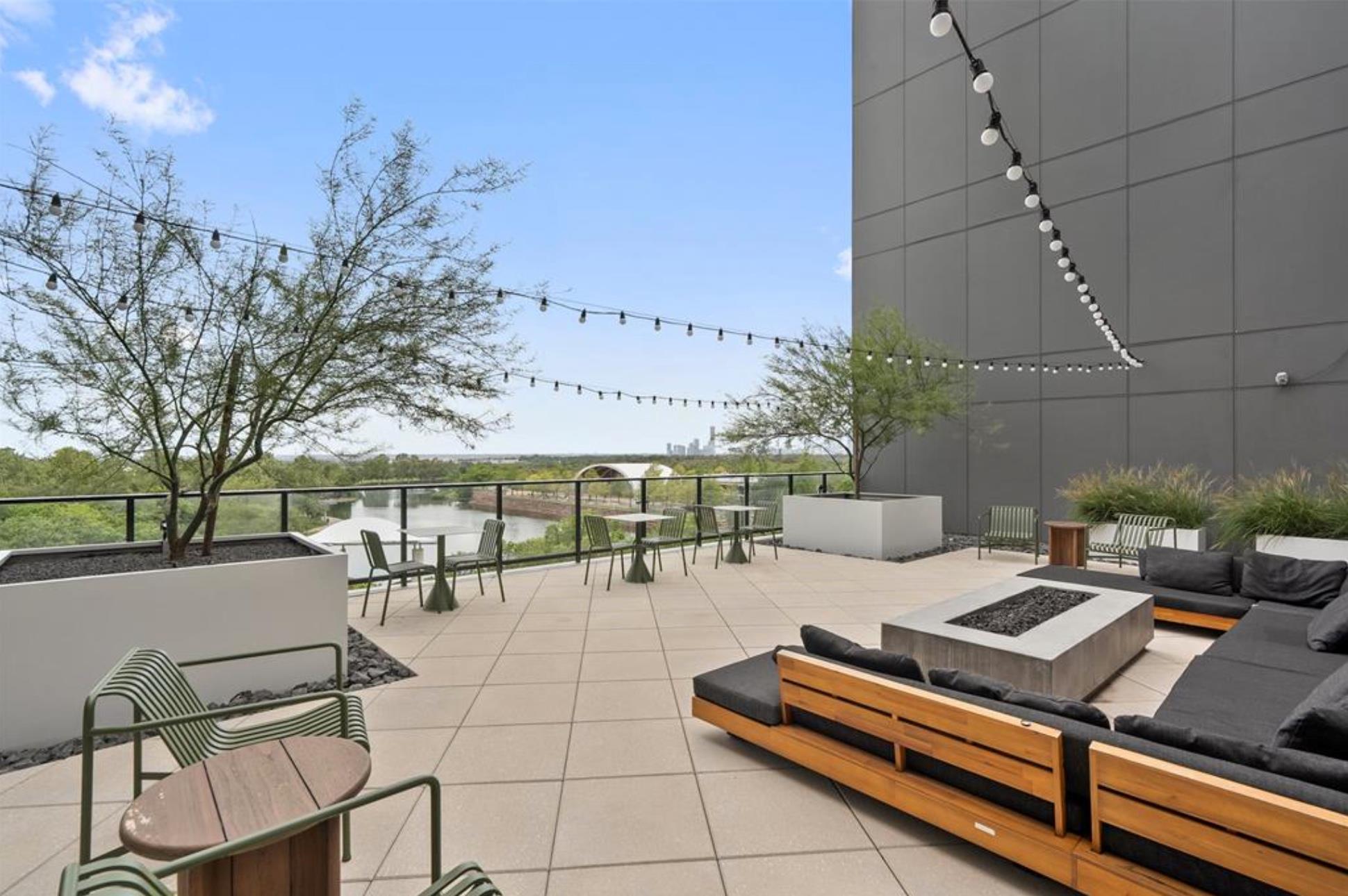 1701 Simond Ave # 208, Austin, TX 78723