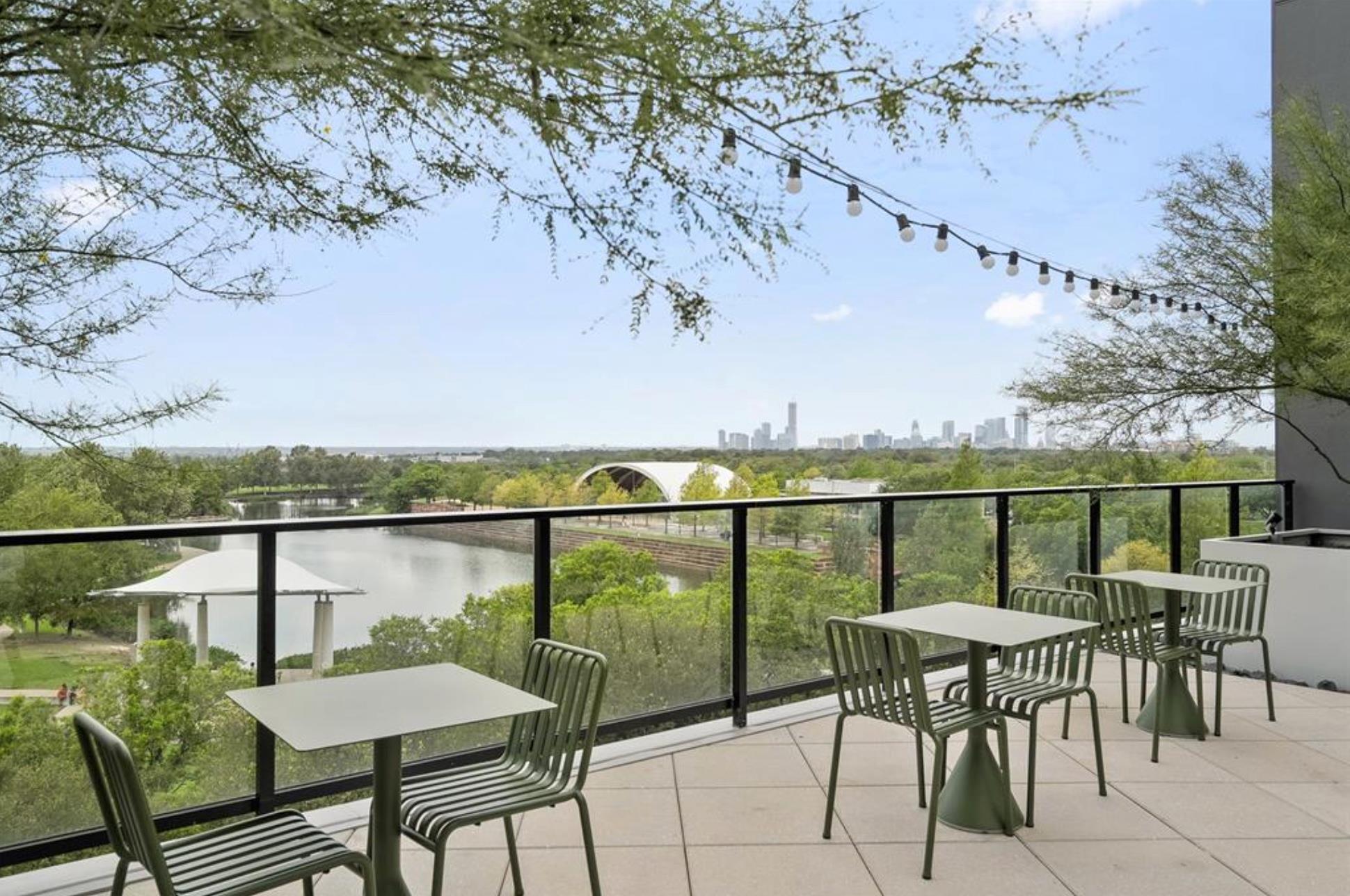 1701 Simond Ave # 208, Austin, TX 78723