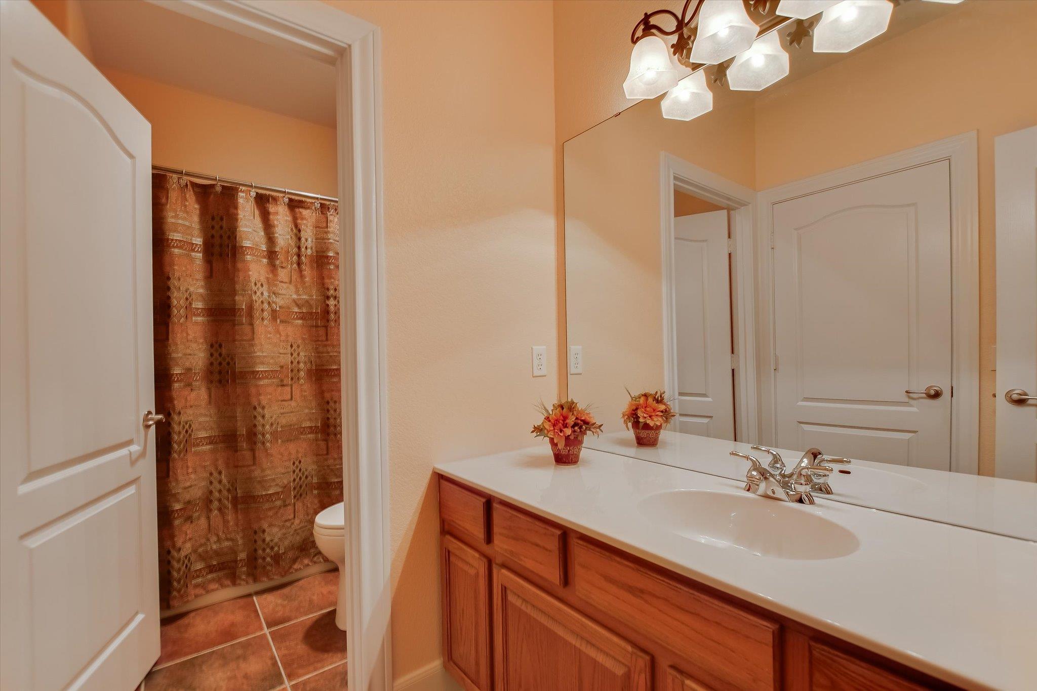 116 Travis Dr, Georgetown, TX 78633