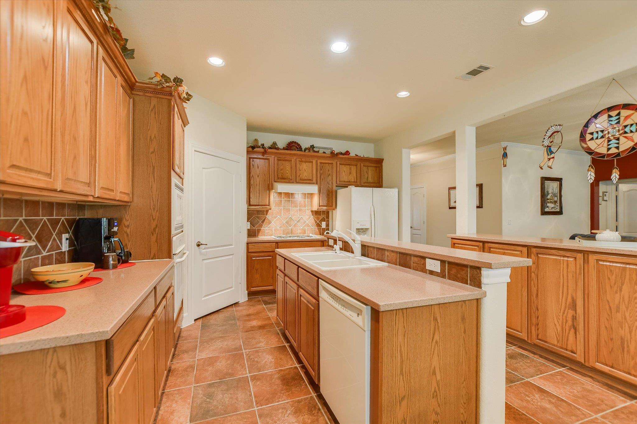 116 Travis Dr, Georgetown, TX 78633