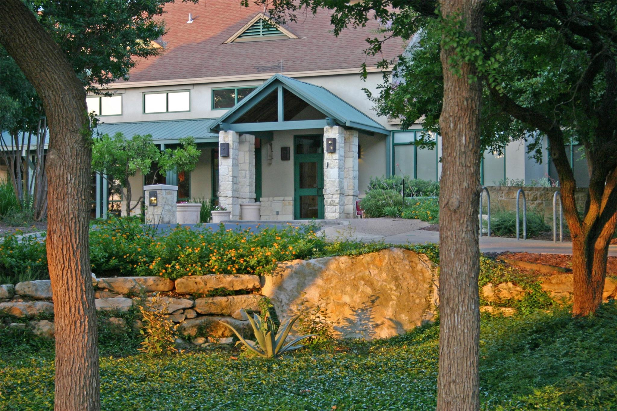 116 Travis Dr, Georgetown, TX 78633