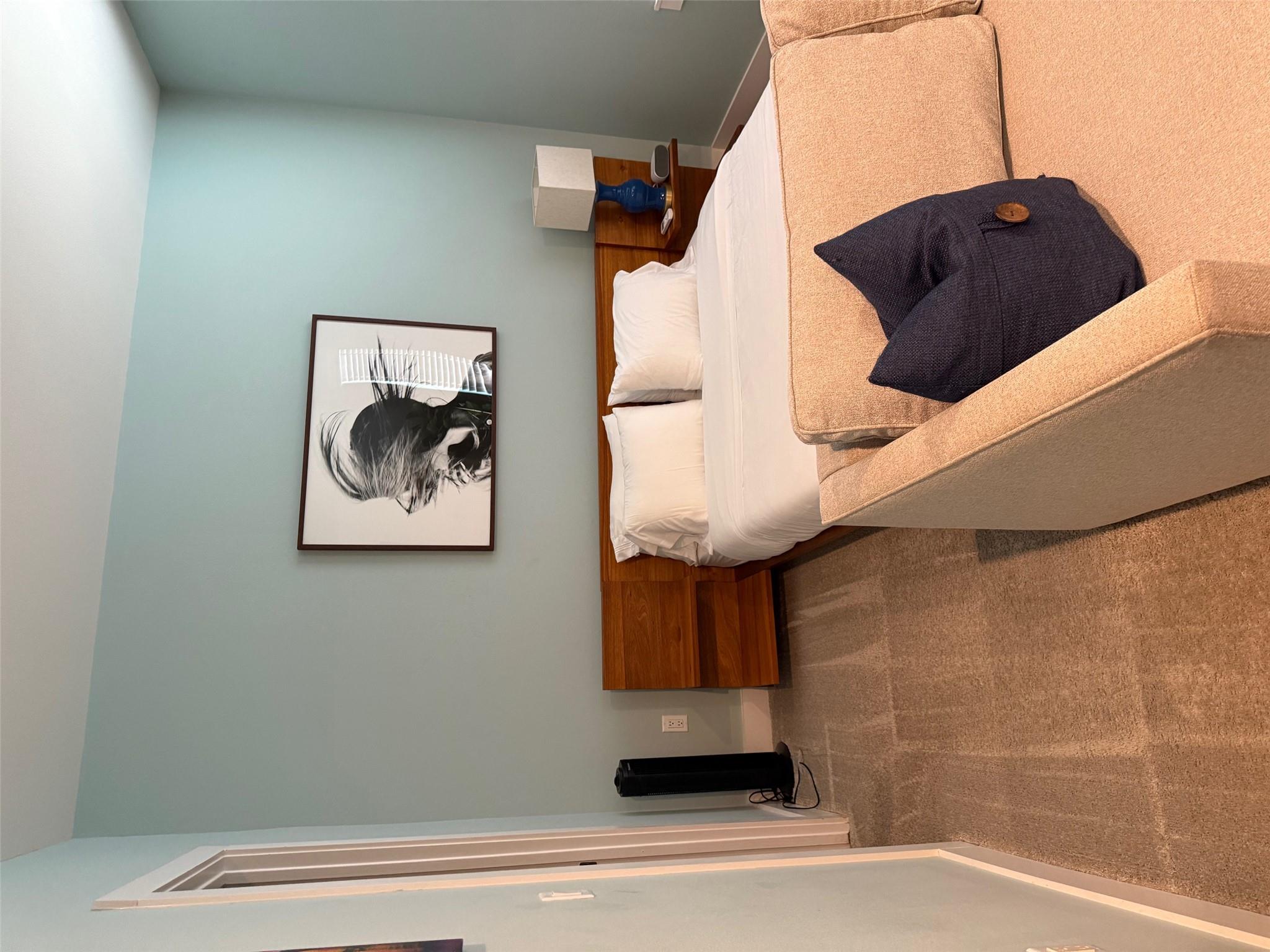 7904 Hillock Ter, Austin, TX 78744