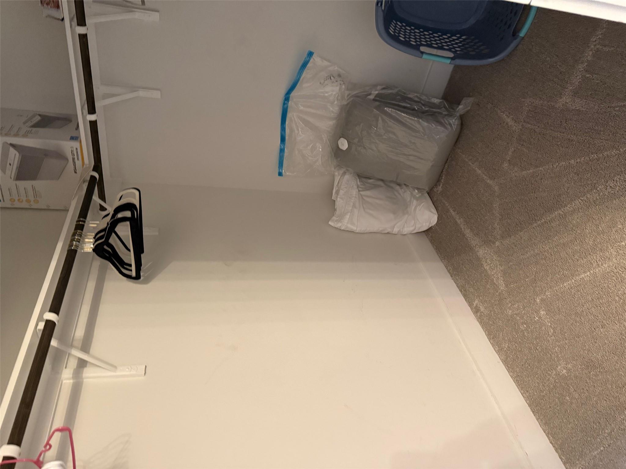 7904 Hillock Ter, Austin, TX 78744