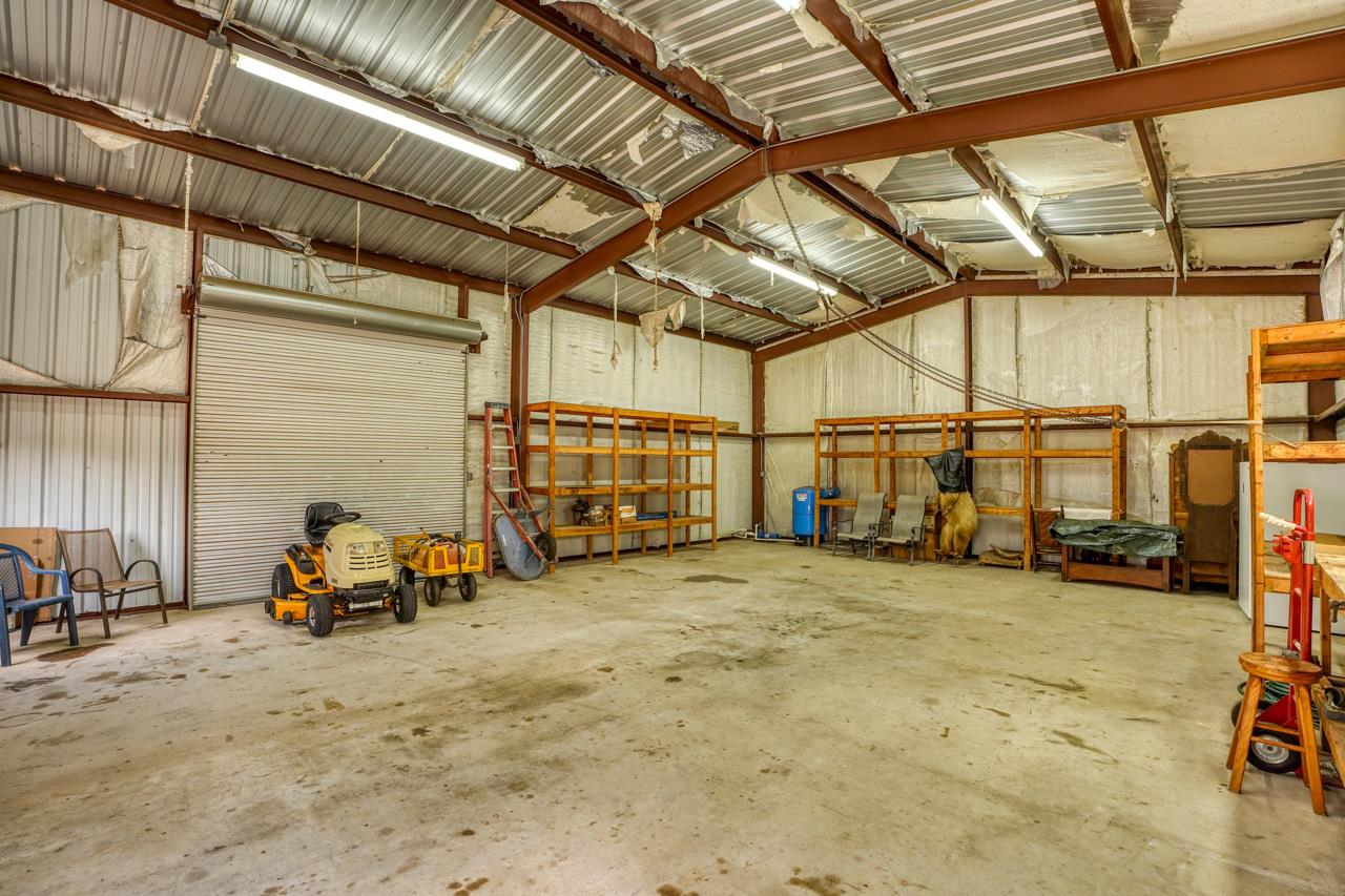 1050 Twisted Oak Dr, Horseshoe Bay, TX 78657