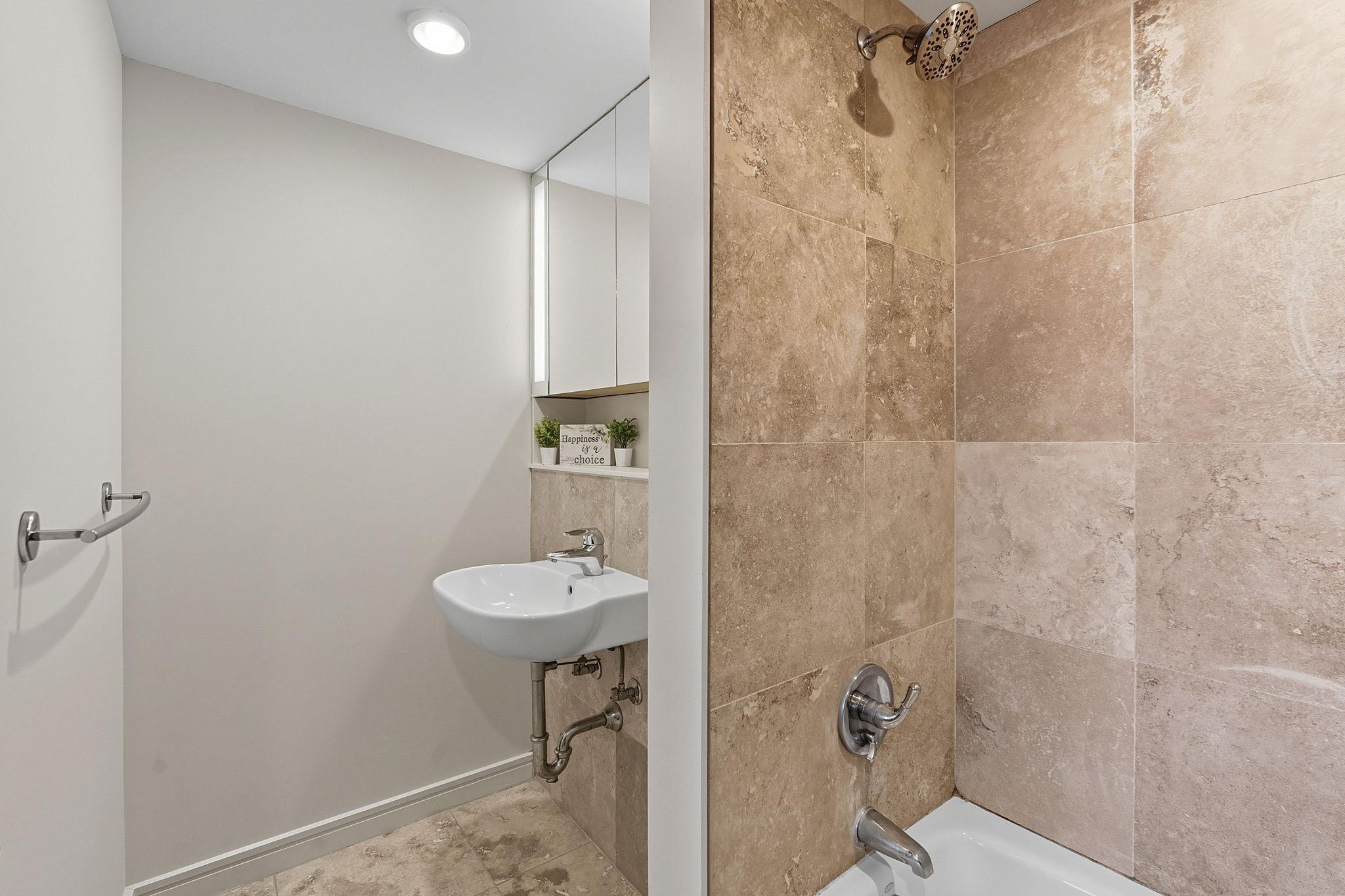 1212 Guadalupe St # 805, Austin, TX 78701