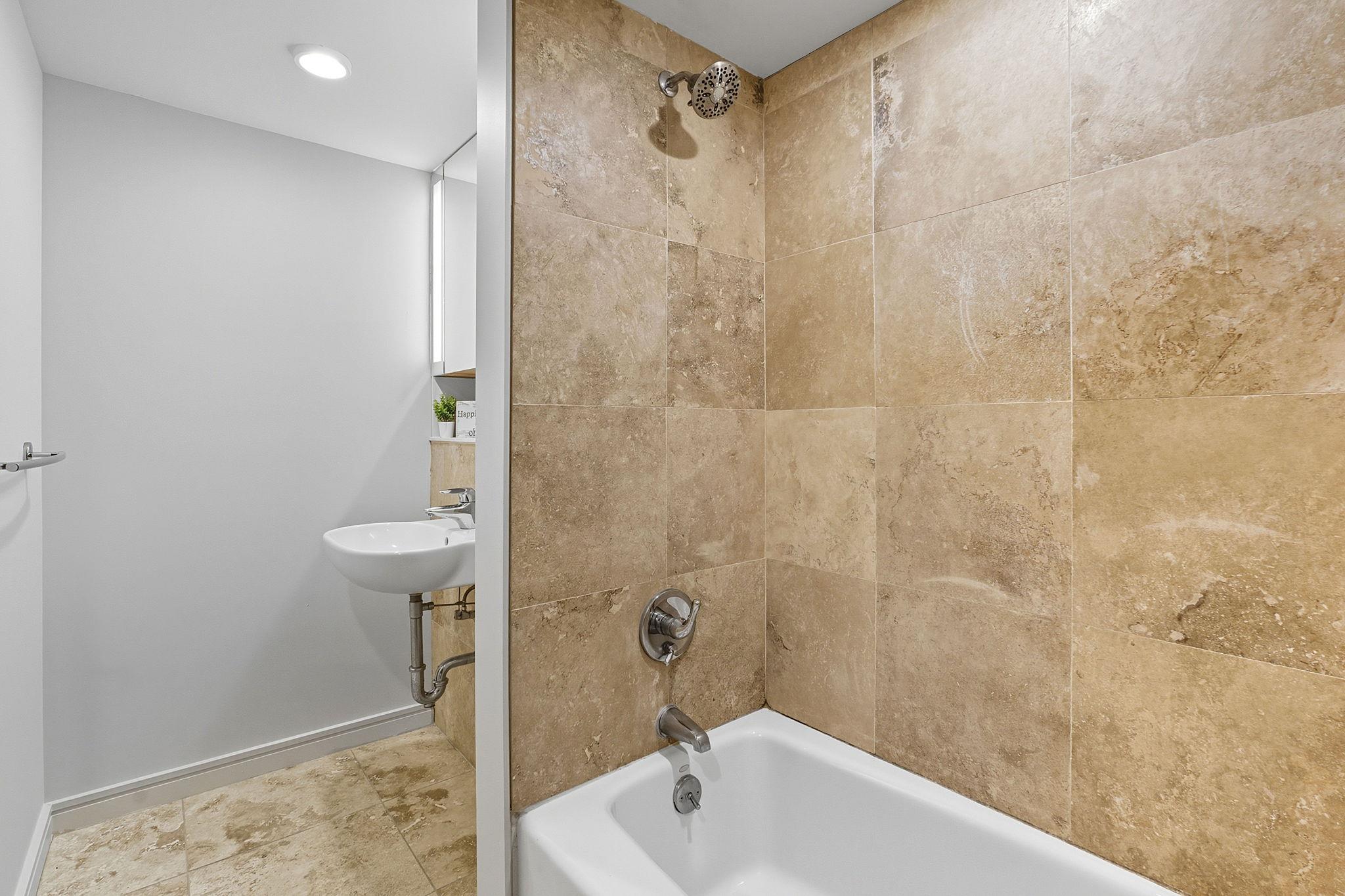 1212 Guadalupe St # 805, Austin, TX 78701