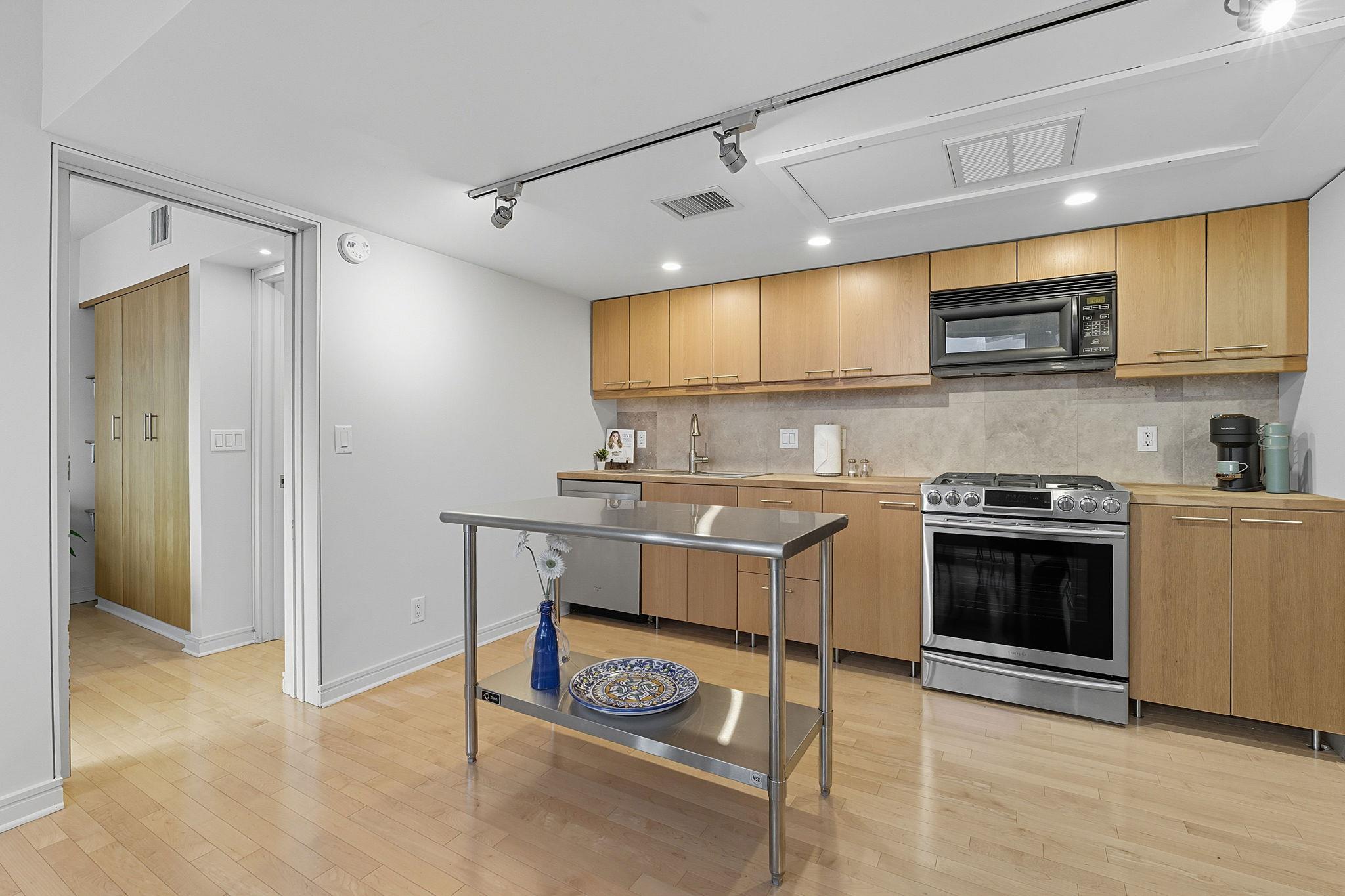 1212 Guadalupe St # 805, Austin, TX 78701