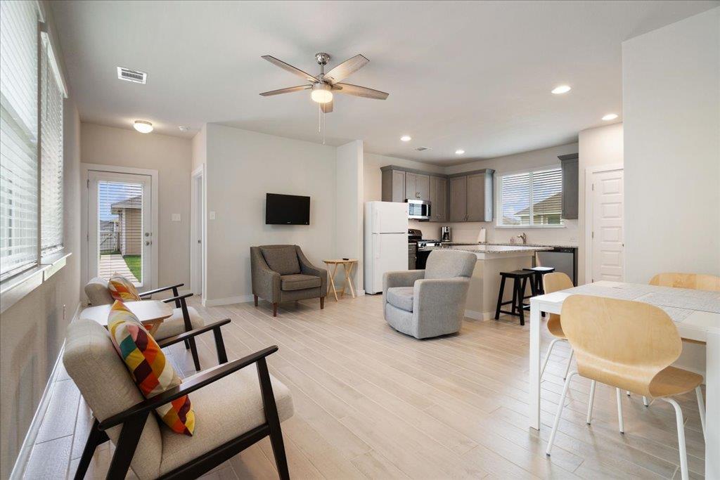 330 Hortus Dr, Kyle, TX 78640