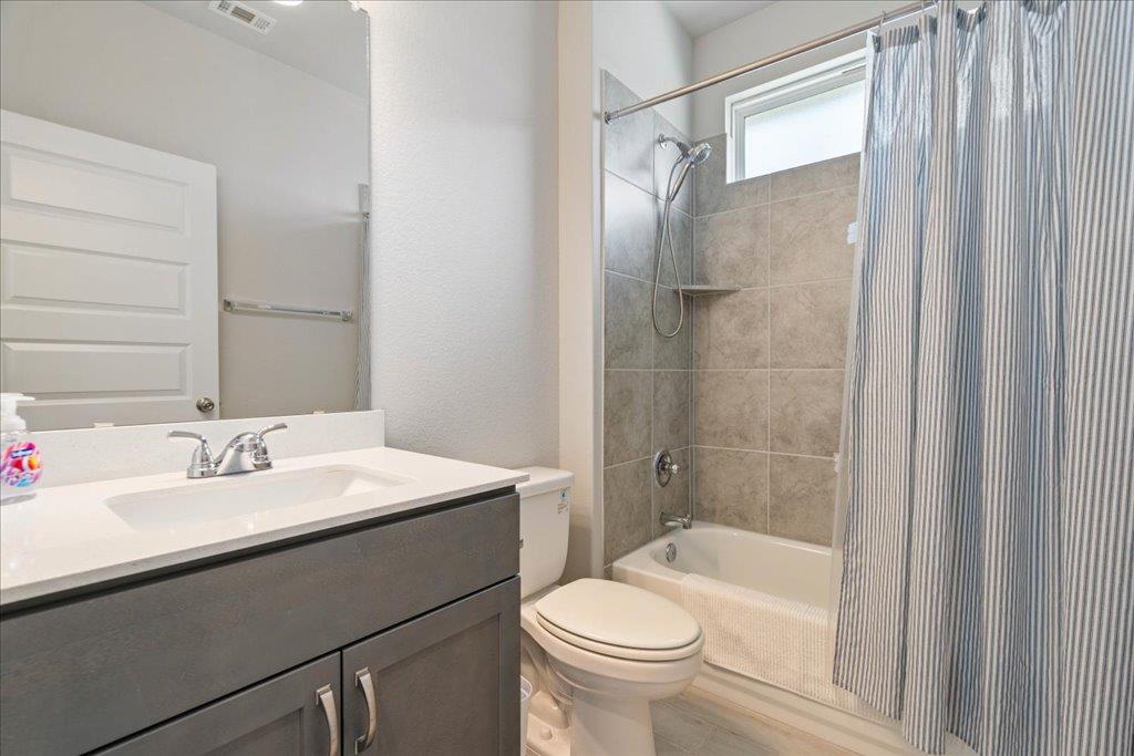 330 Hortus Dr, Kyle, TX 78640