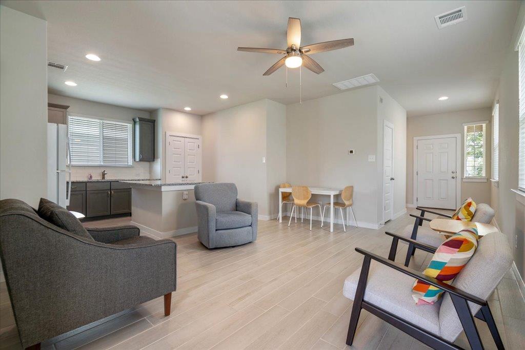 330 Hortus Dr, Kyle, TX 78640