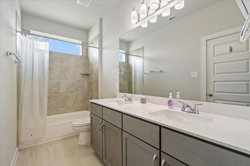 330 Hortus Dr, Kyle, TX 78640