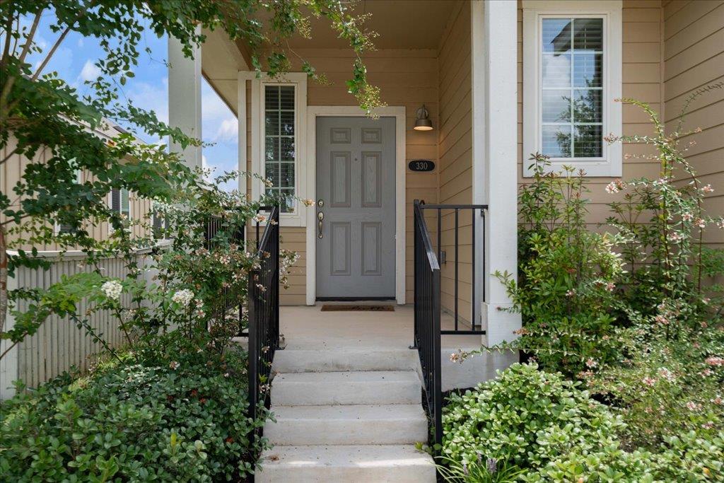 330 Hortus Dr, Kyle, TX 78640