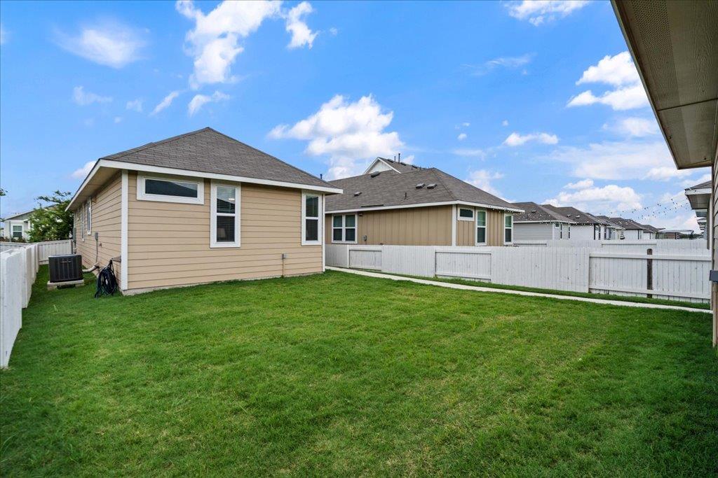 330 Hortus Dr, Kyle, TX 78640