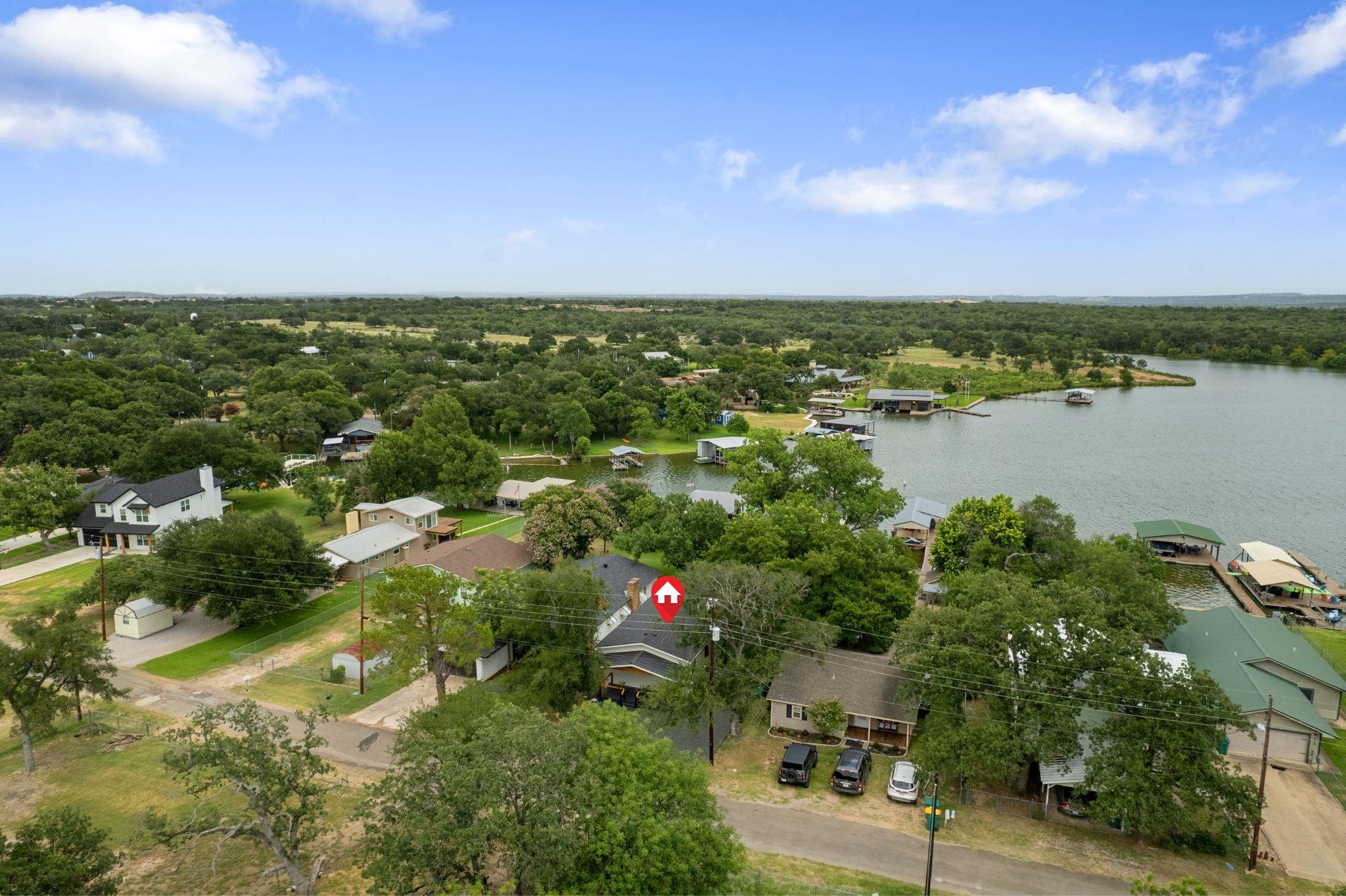 912 Hill Circle West Dr, Granite Shoals, TX 78654