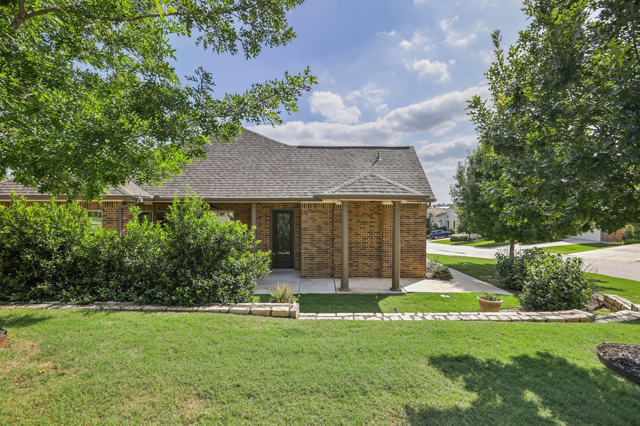 124 Dreaming Plum Ln, San Marcos, TX 78666