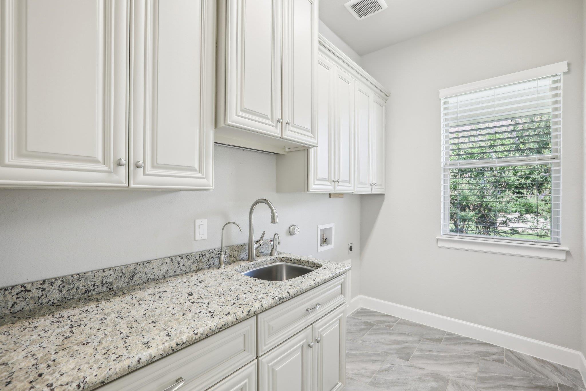 124 Dreaming Plum Ln, San Marcos, TX 78666