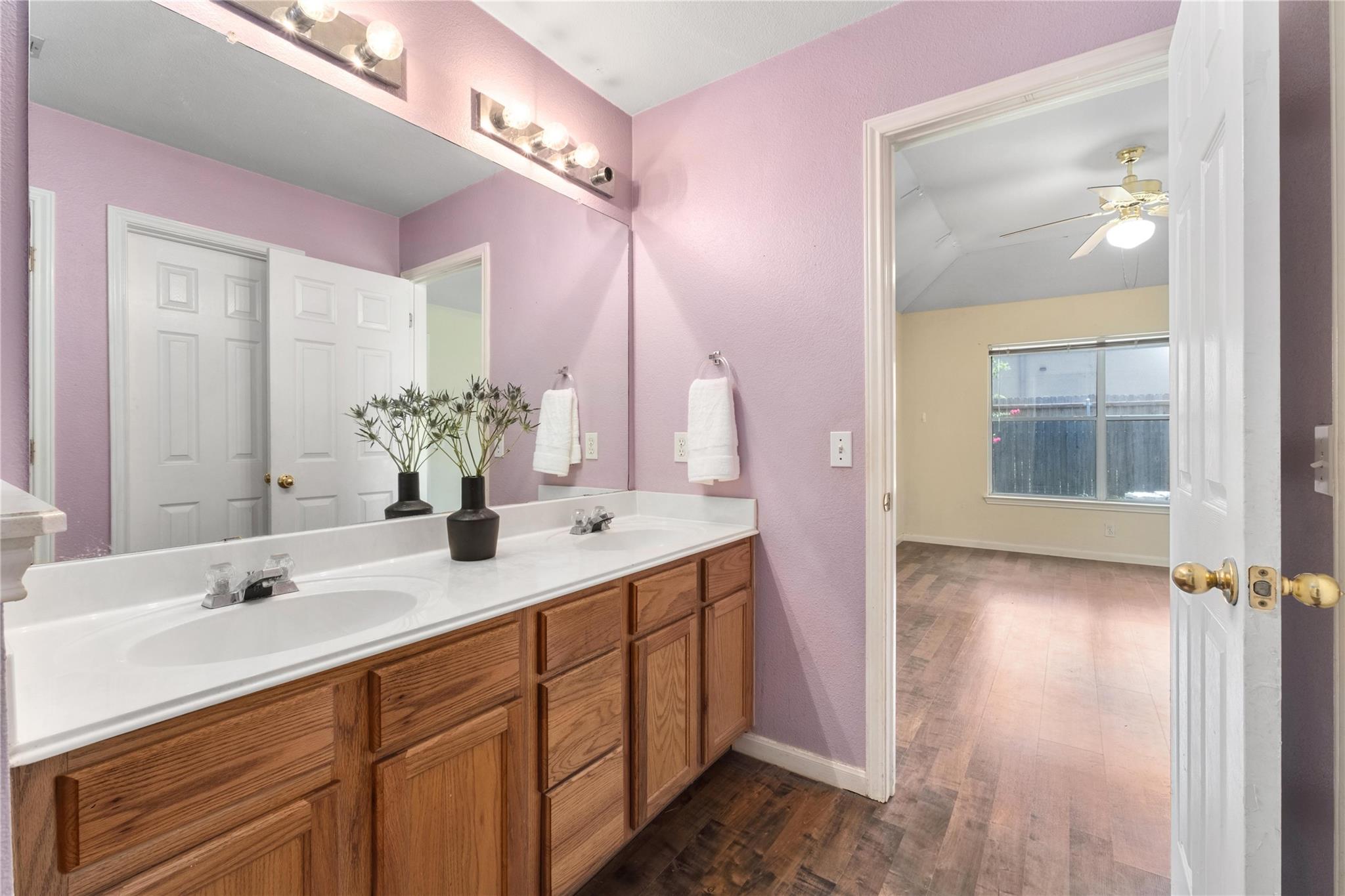 220 Bailey Loop, Kyle, TX 78640
