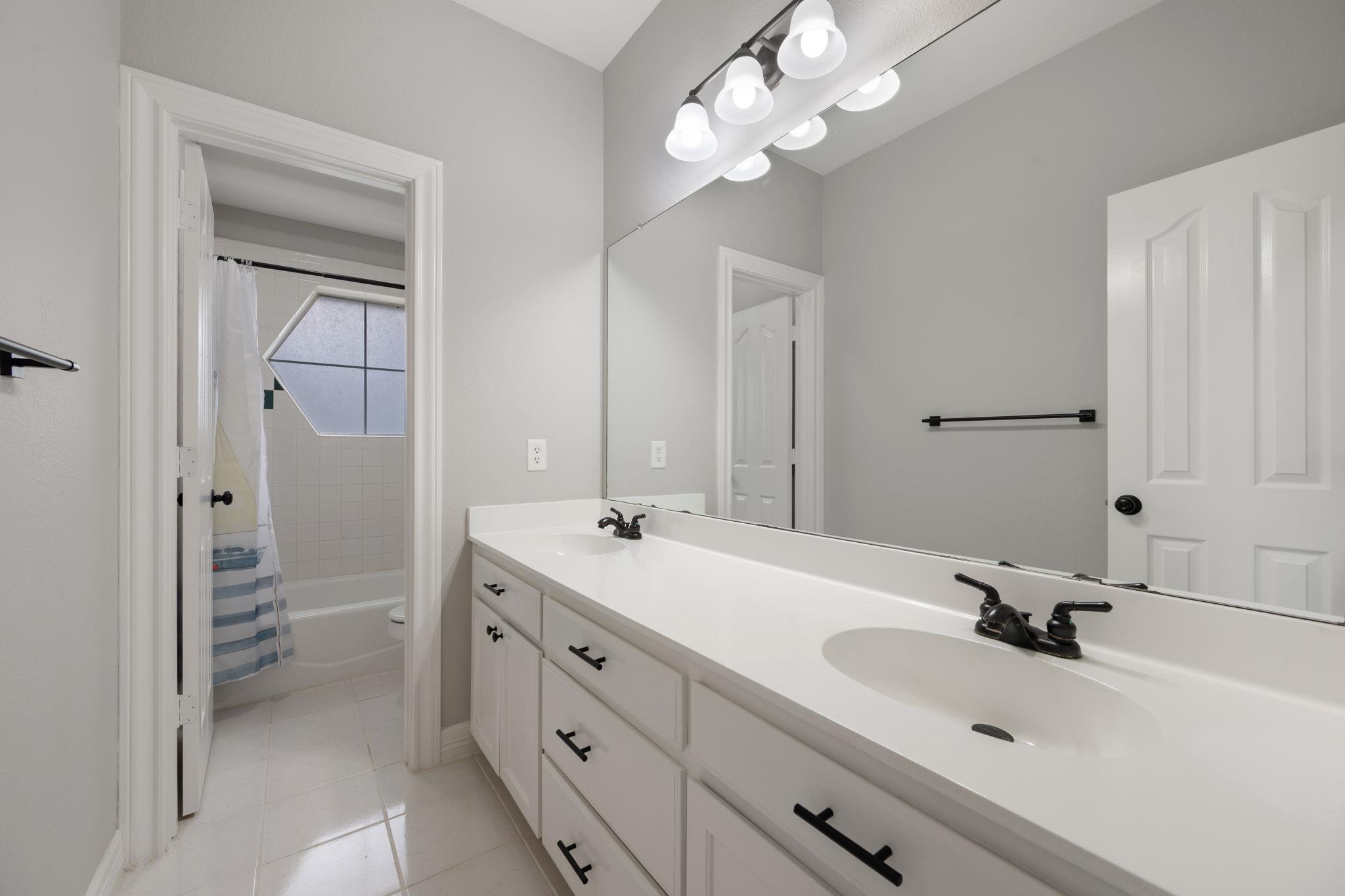 210 Cassidy Dr, Georgetown, TX 78628