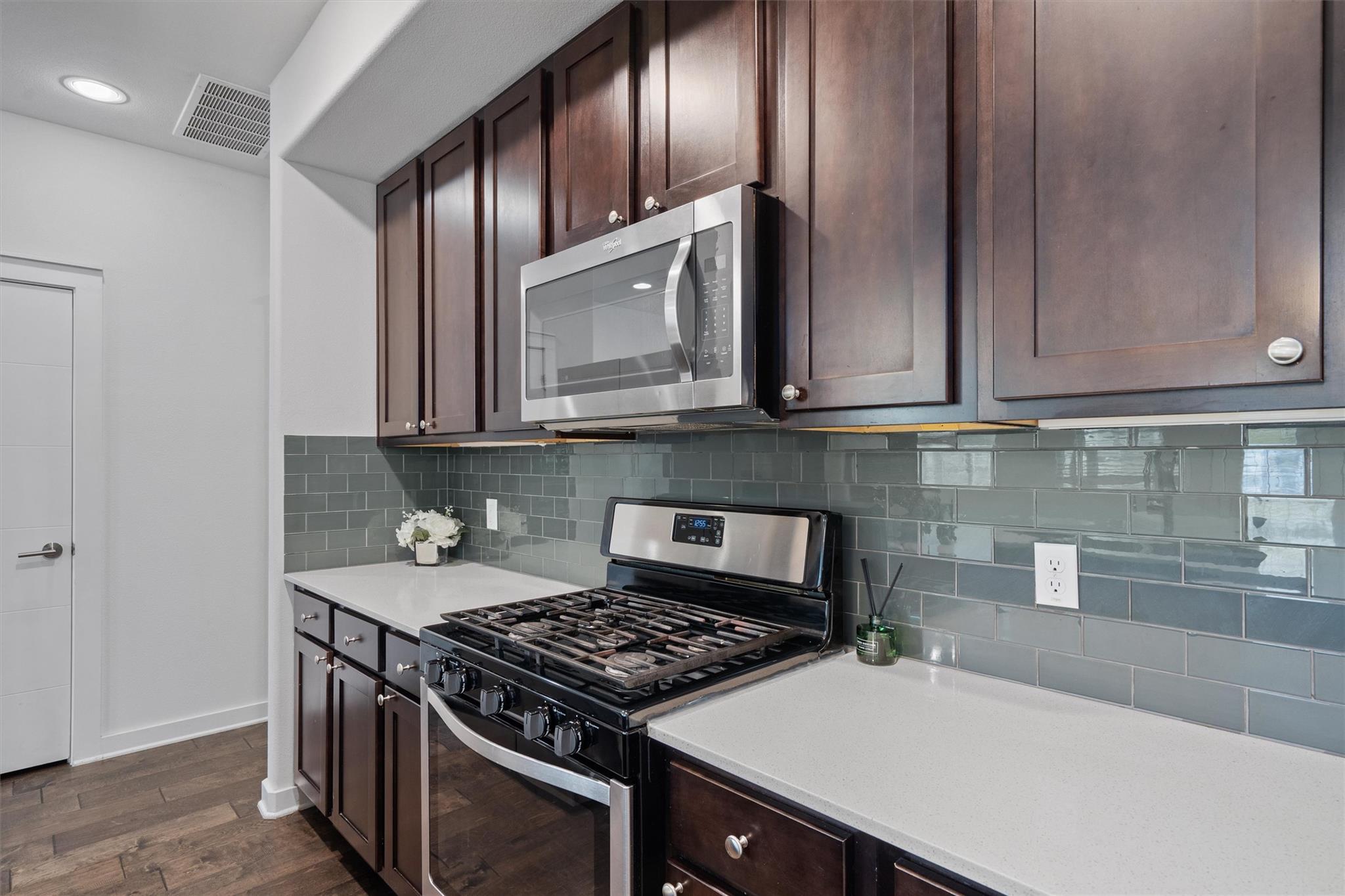 8940 Parker Ranch Cir # B, Austin, TX 78748