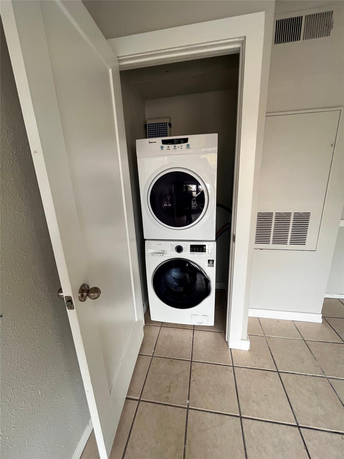 4303 Duval St # 302, Austin, TX 78751