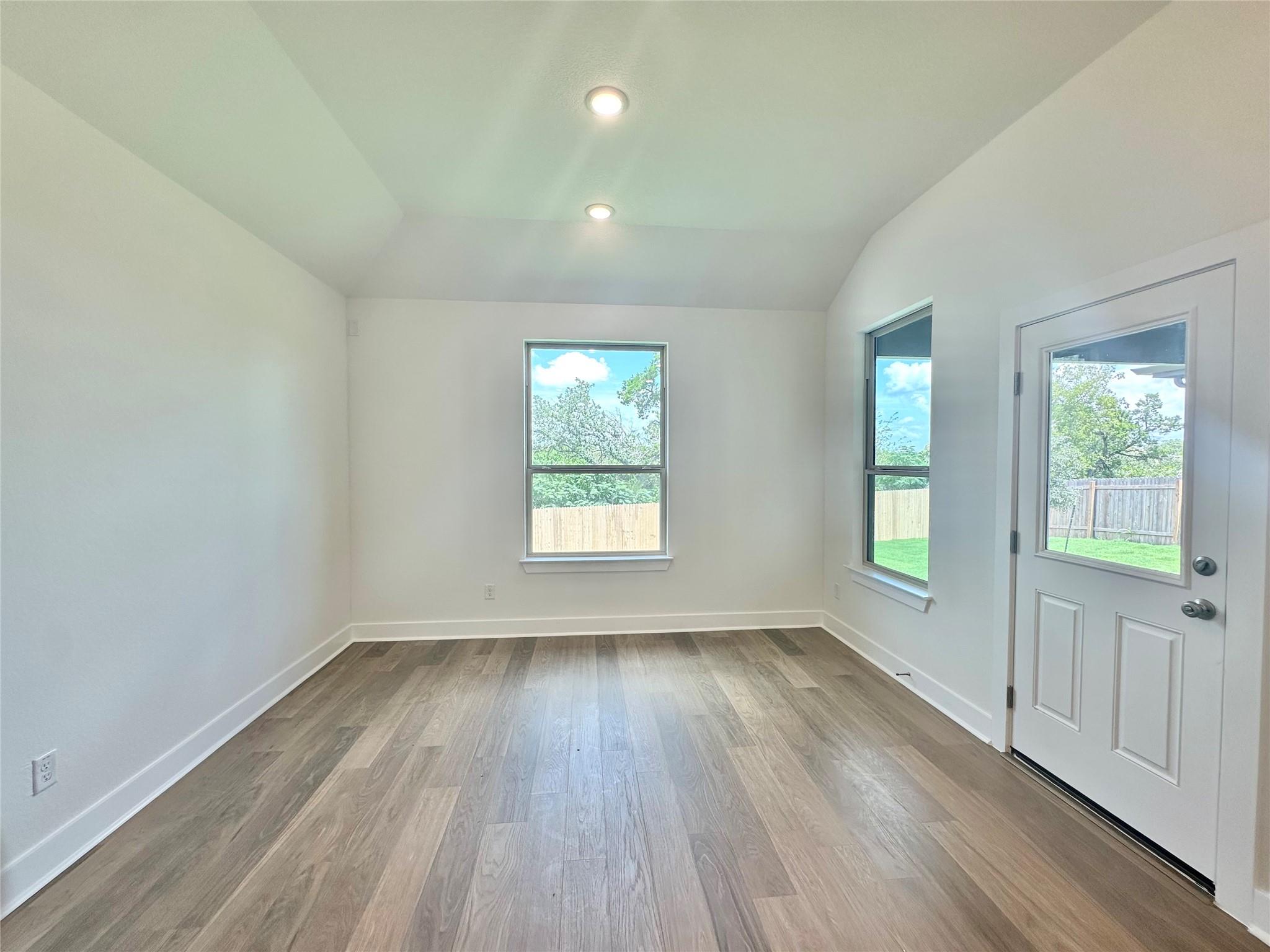 300 Treadwell Ln, Kyle, TX 78640
