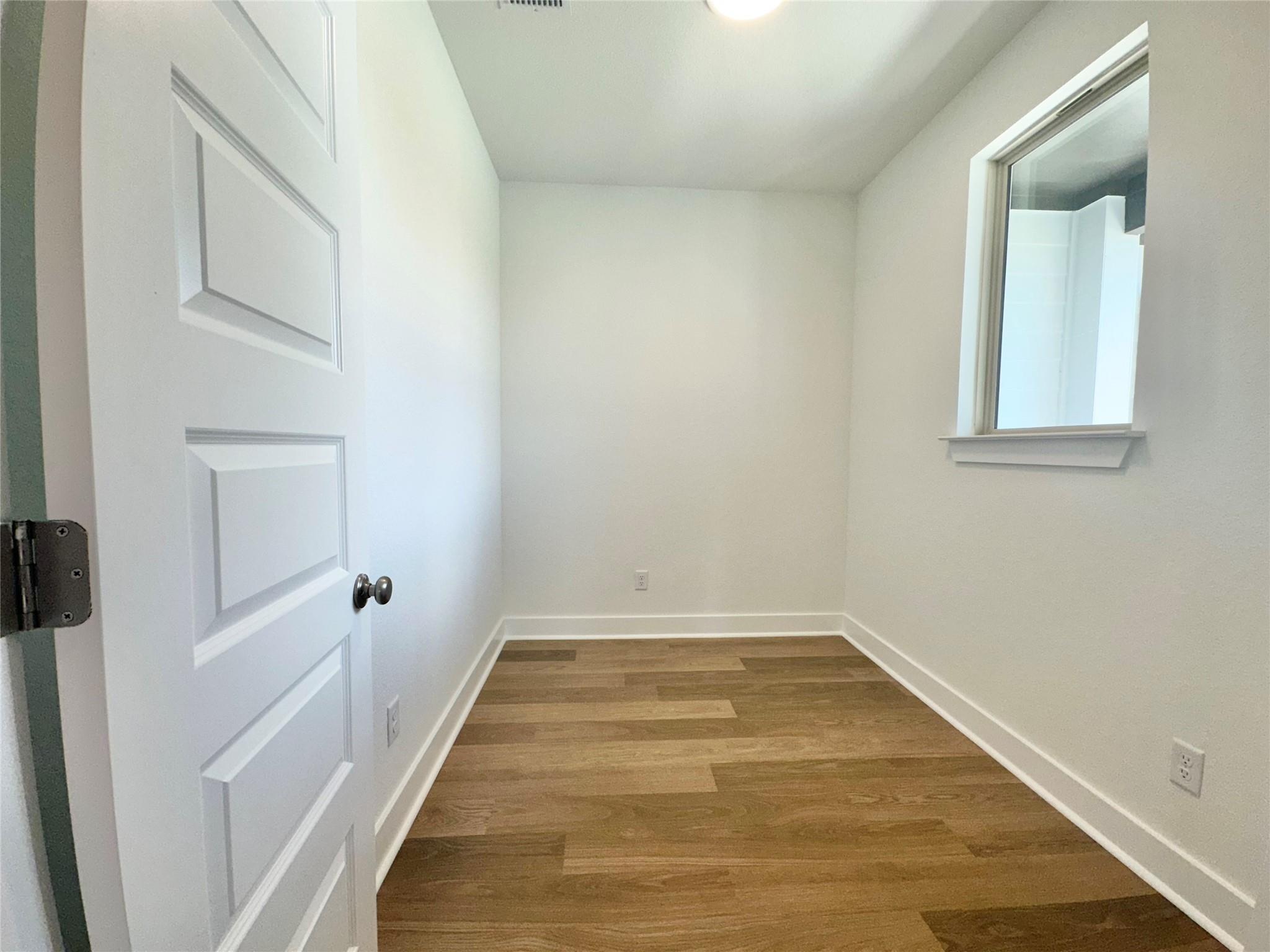 300 Treadwell Ln, Kyle, TX 78640