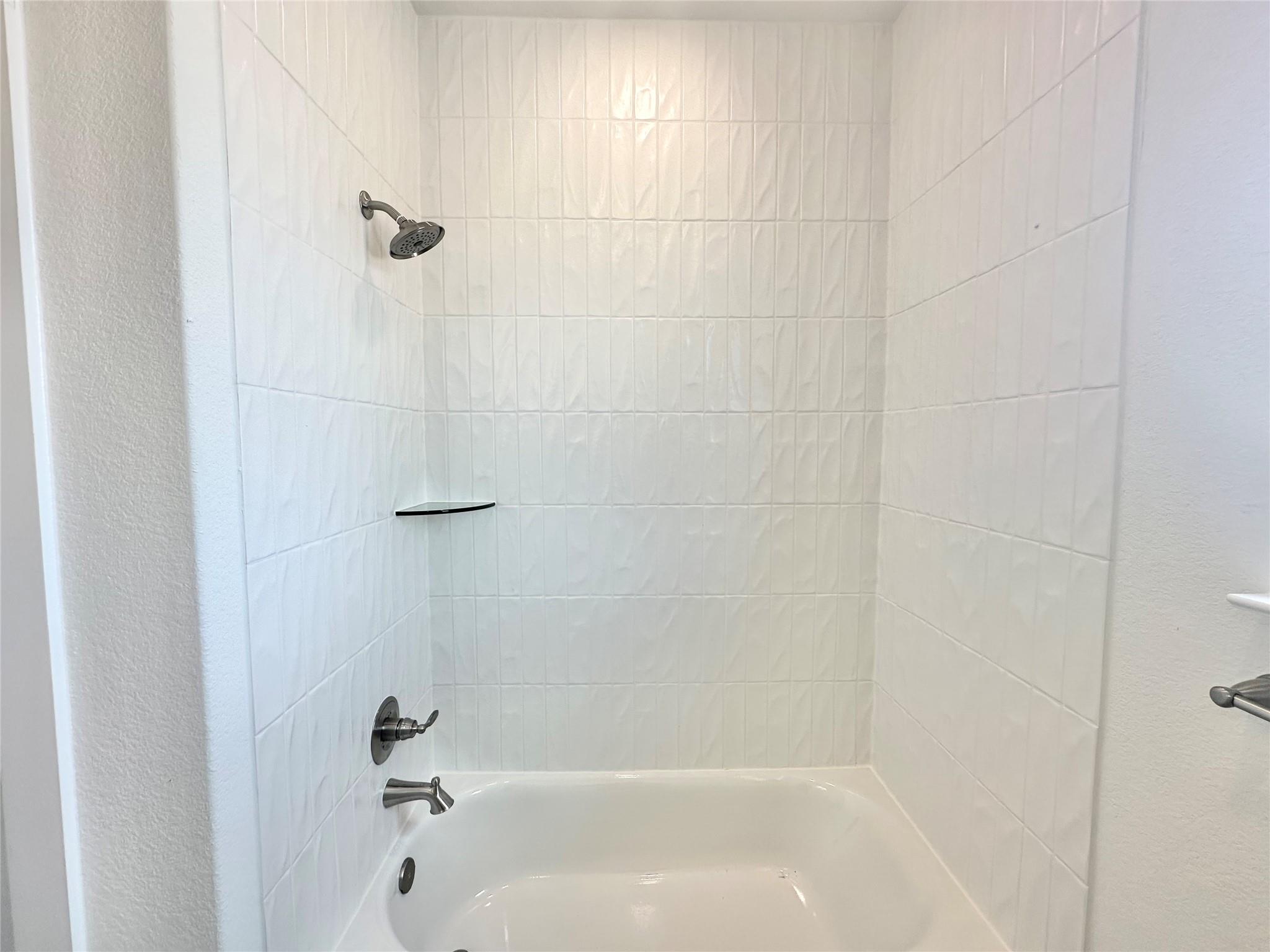 300 Treadwell Ln, Kyle, TX 78640