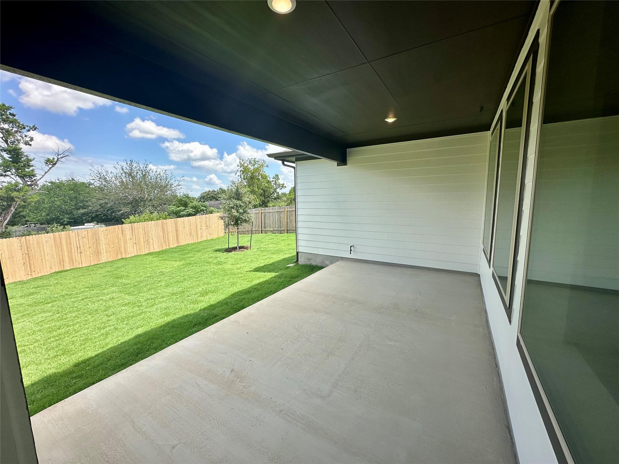 300 Treadwell Ln, Kyle, TX 78640
