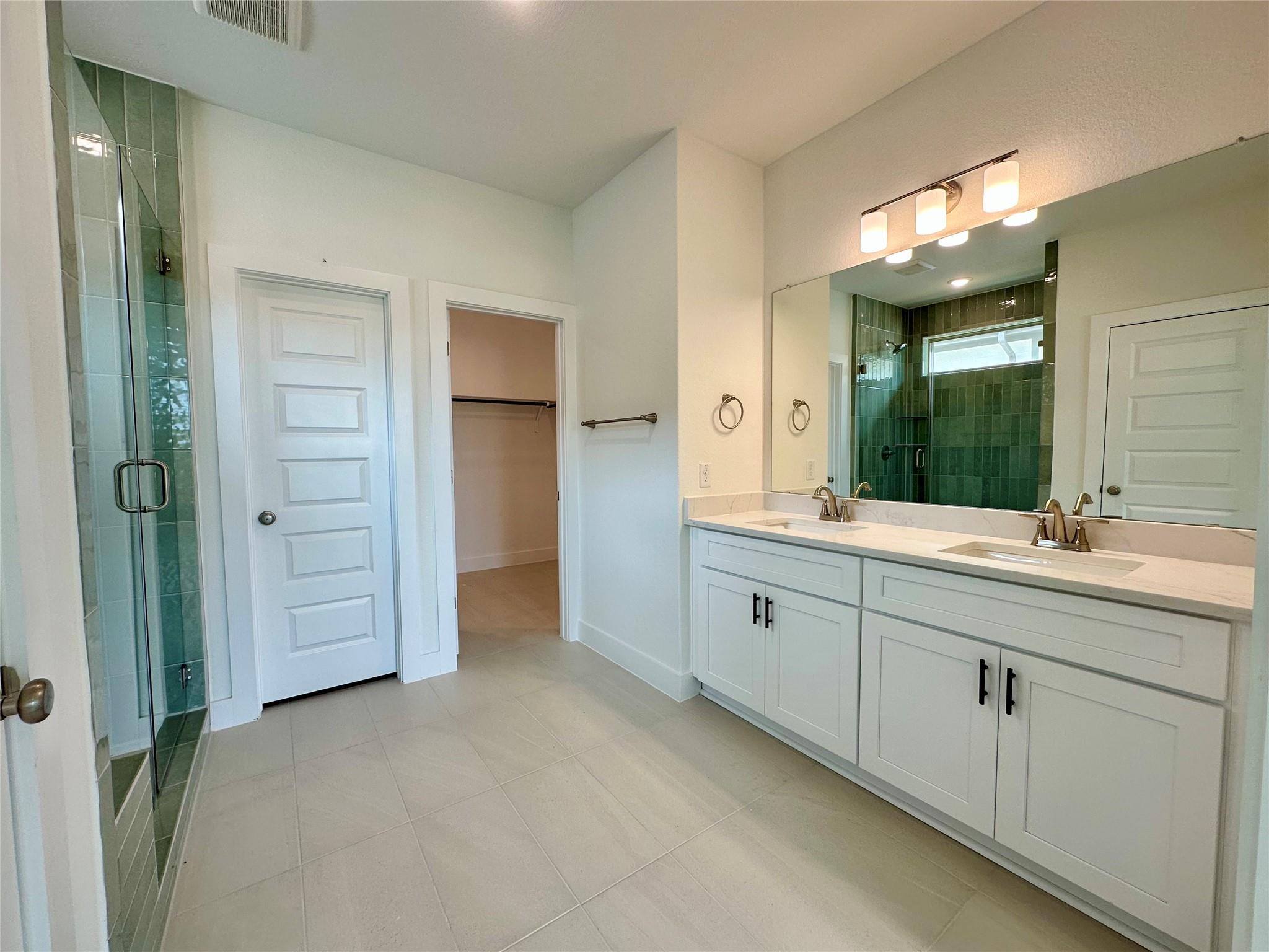 300 Treadwell Ln, Kyle, TX 78640