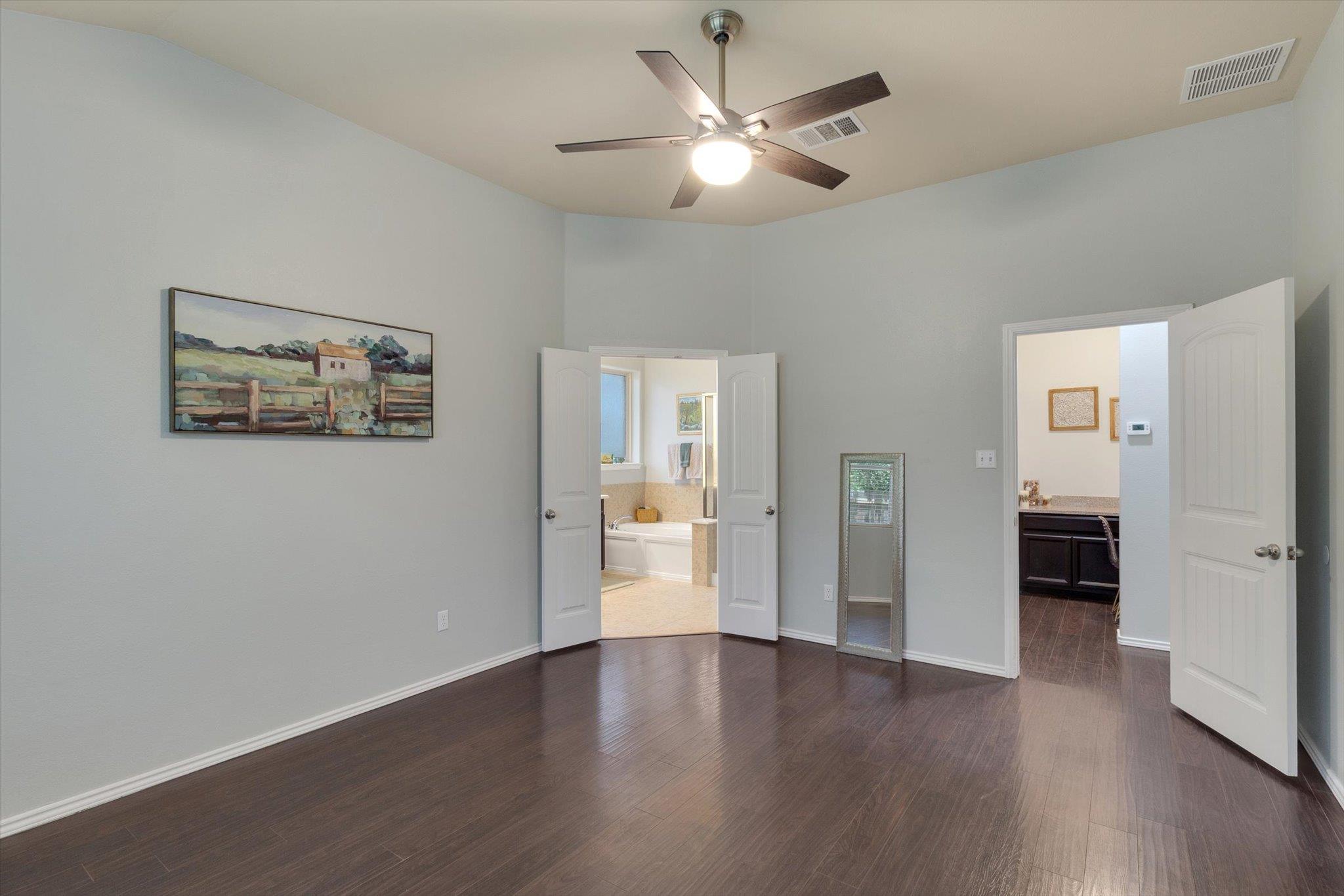 298 Nivens Dr, Buda, TX 78610