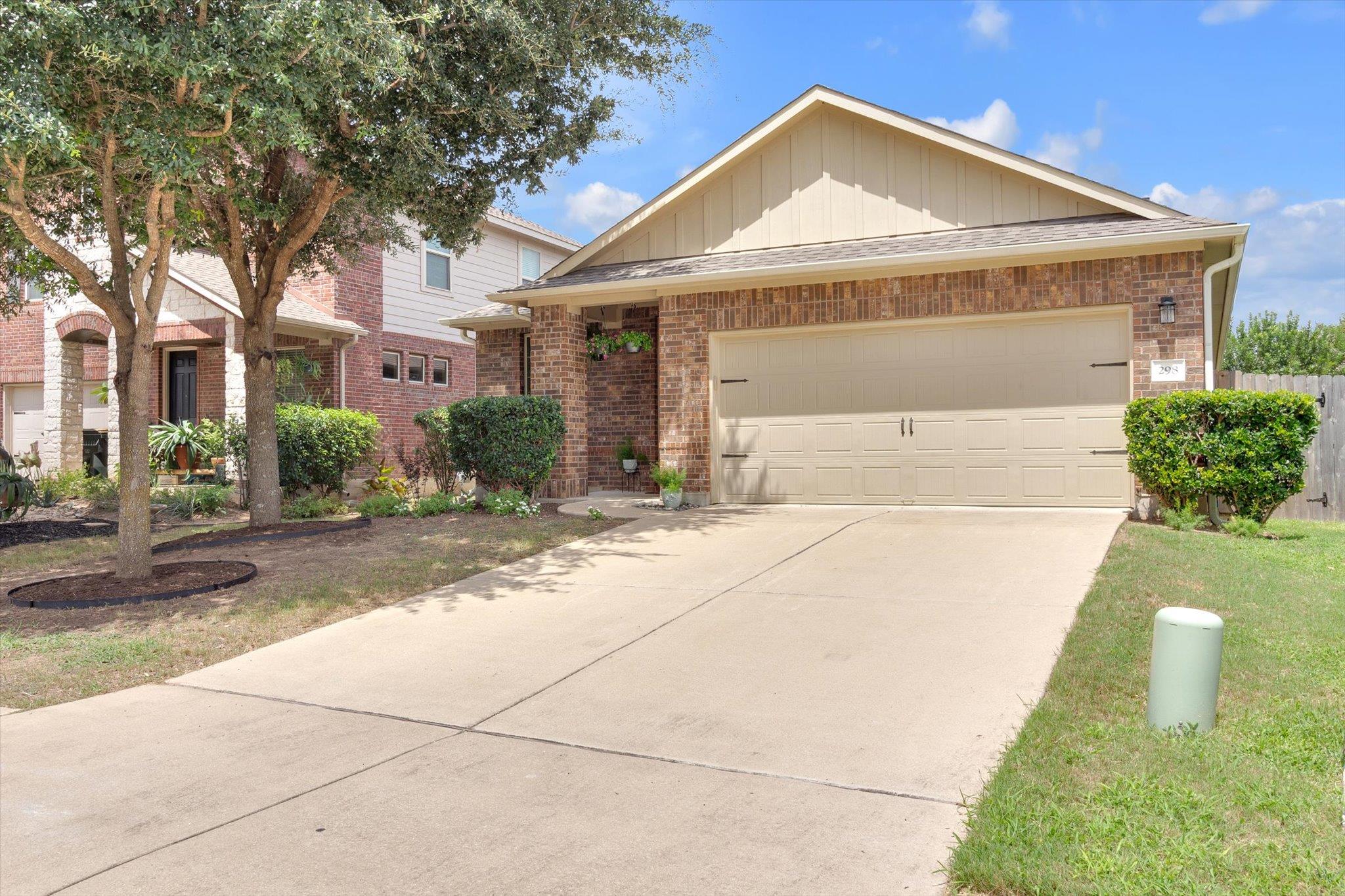 298 Nivens Dr, Buda, TX 78610