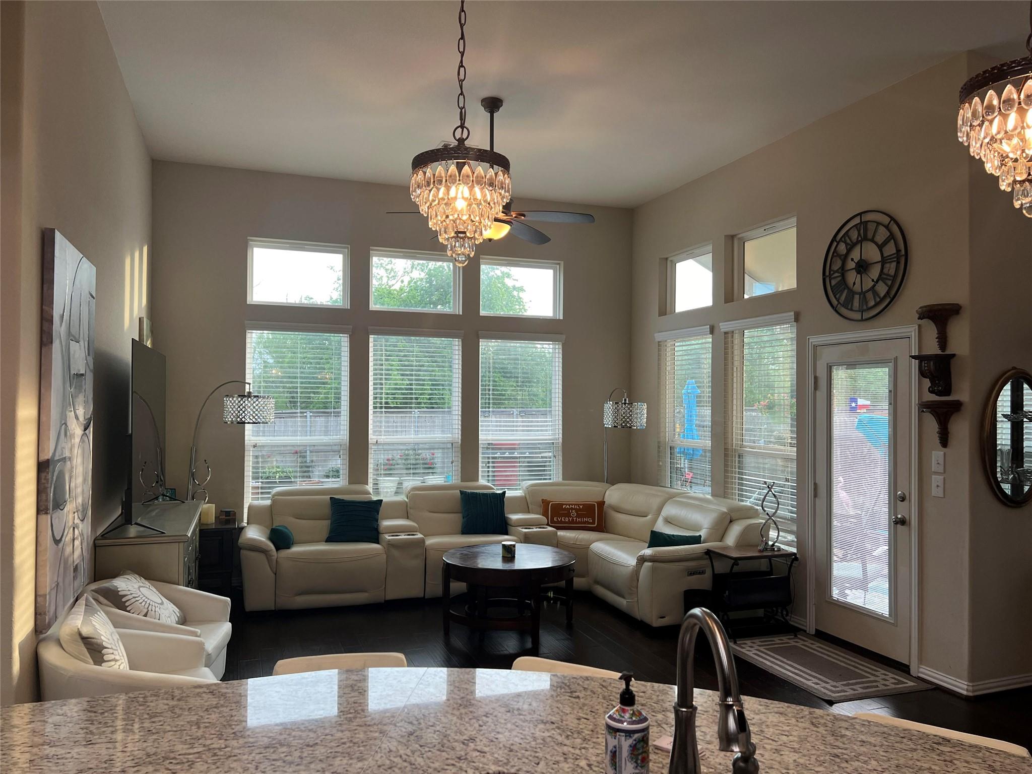 352 Vista Portola Loop, Liberty Hill, TX 78642