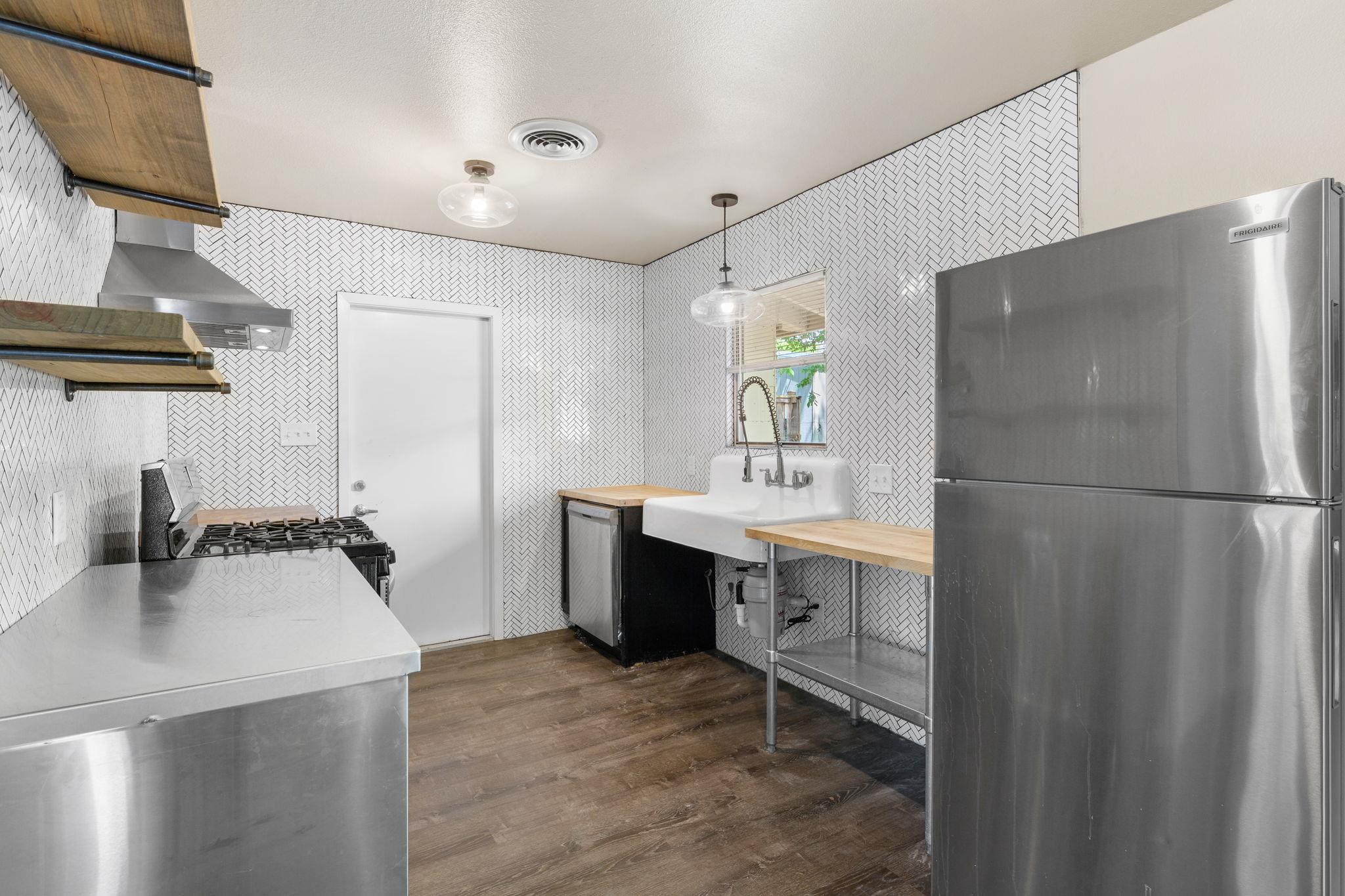 5302 Robinsdale Ln, Austin, TX 78723