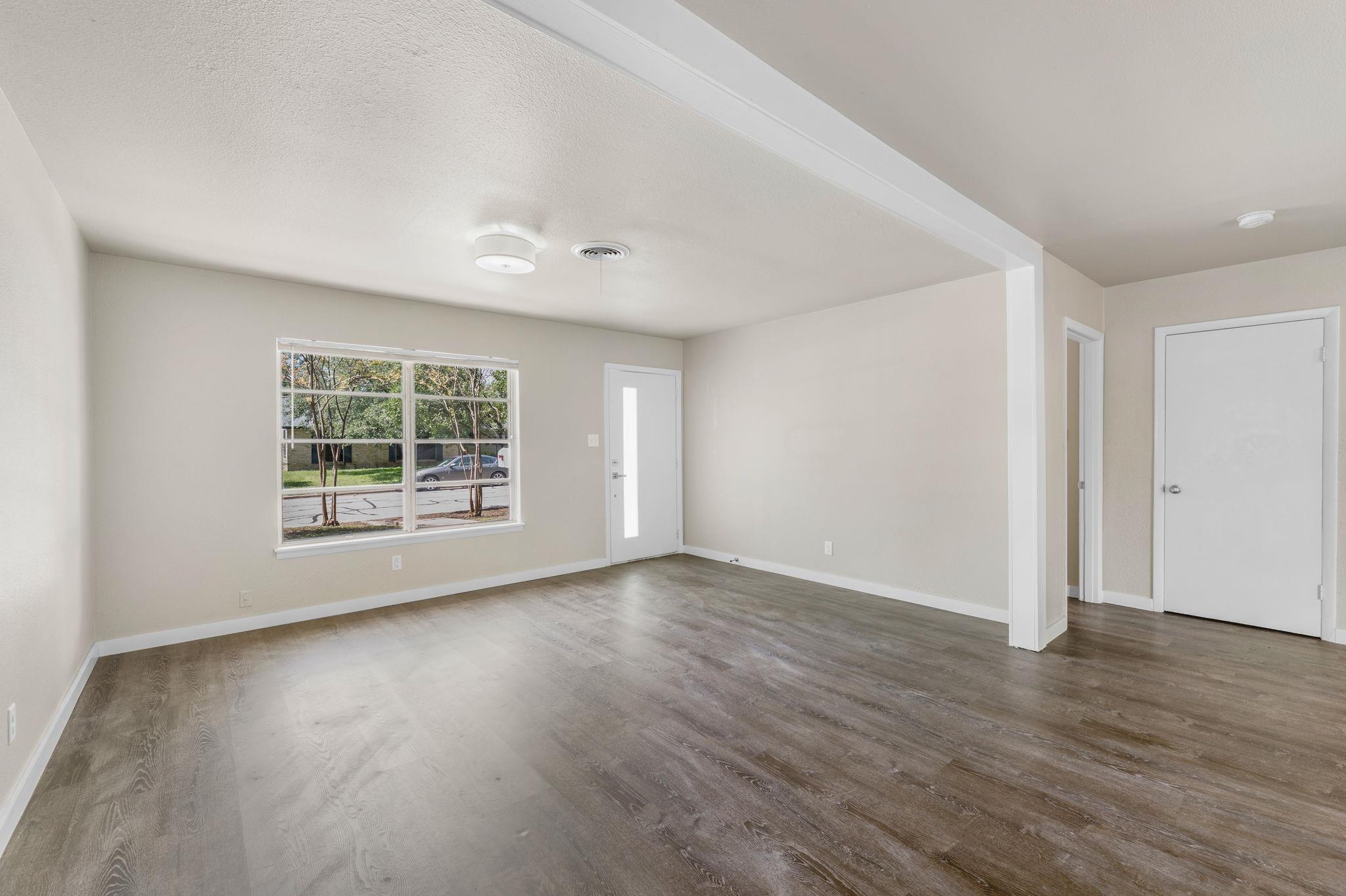 5302 Robinsdale Ln, Austin, TX 78723