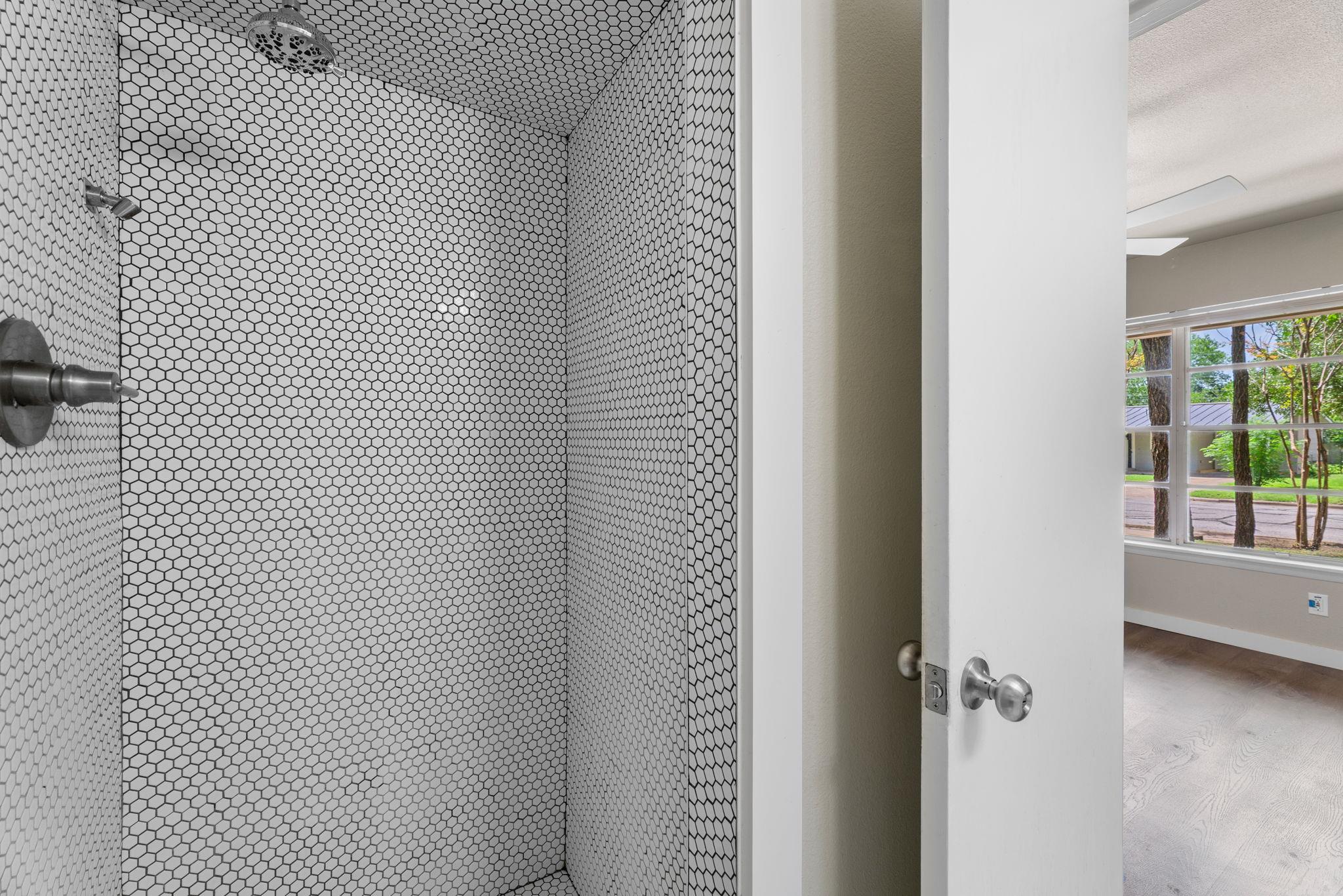 5302 Robinsdale Ln, Austin, TX 78723