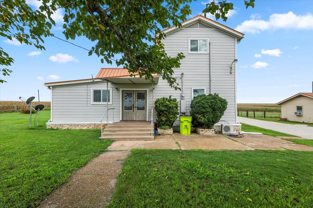 17205 County Line Rd, Elgin, TX 78621