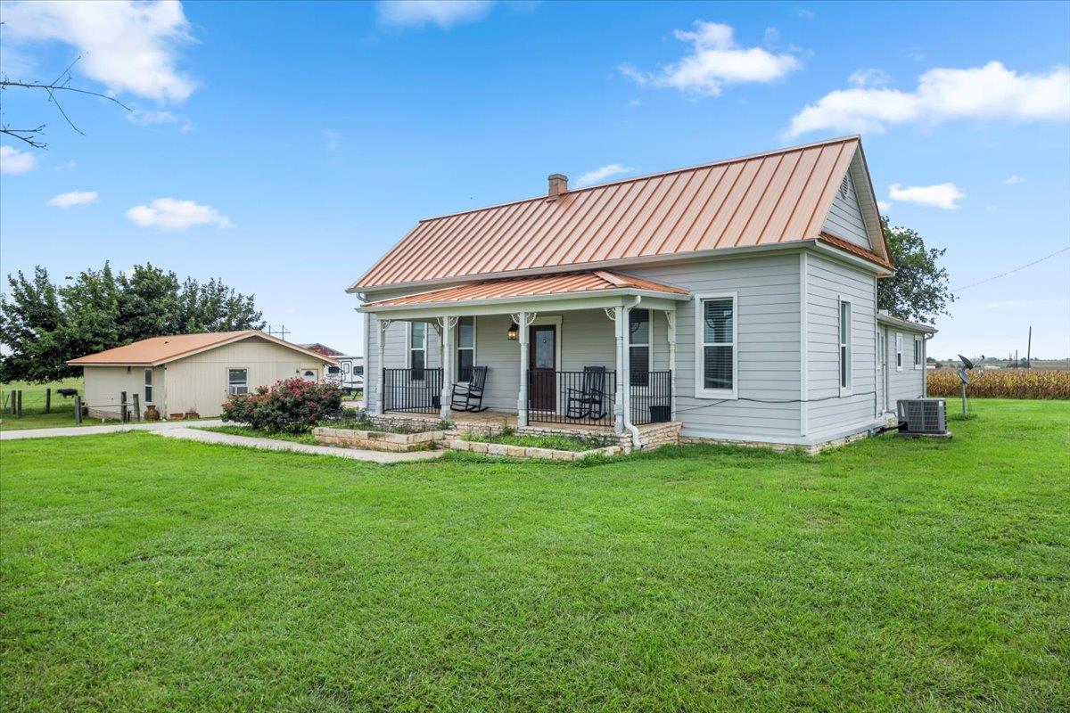 17205 County Line Rd, Elgin, TX 78621