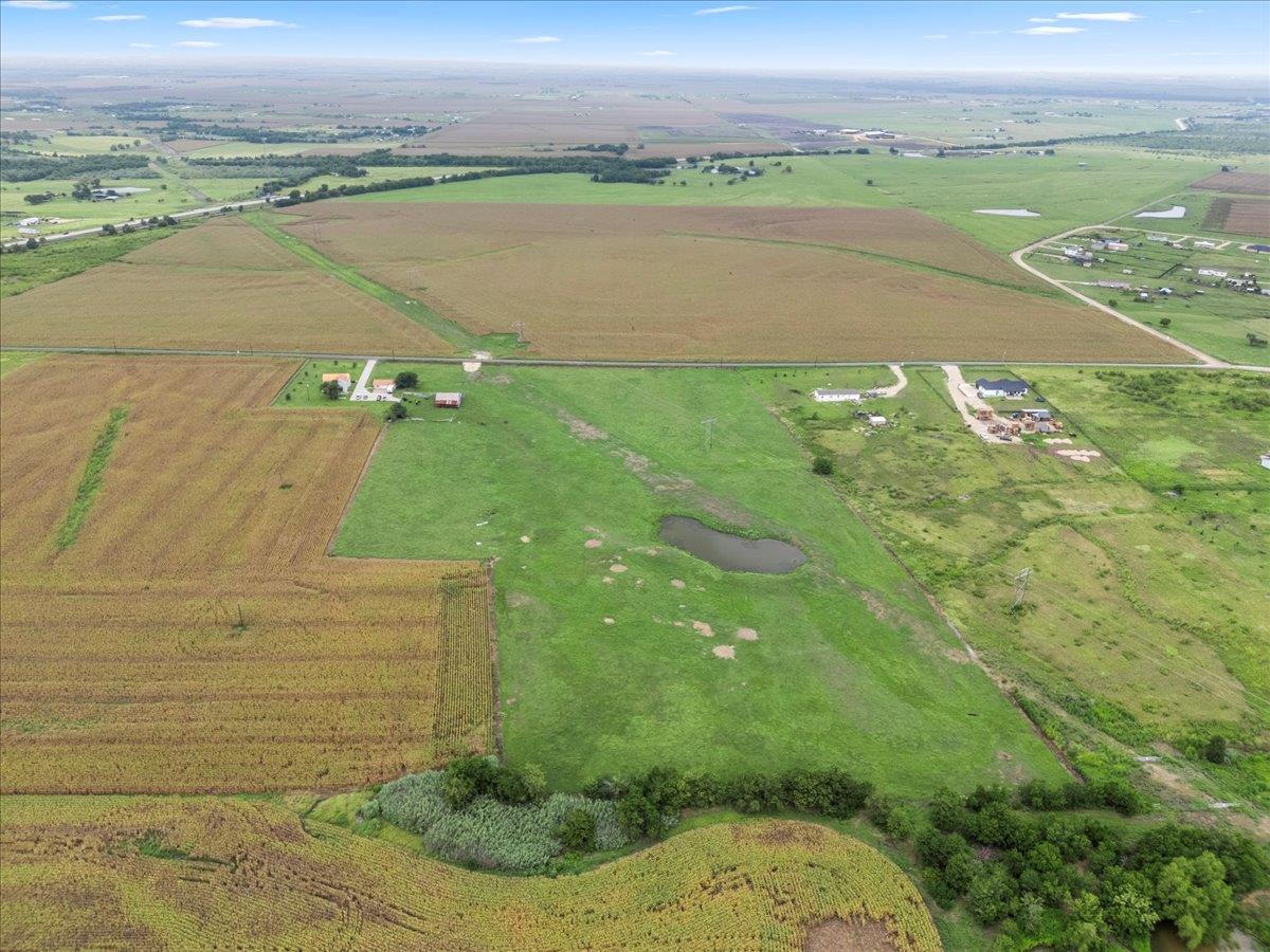 17205 County Line Rd, Elgin, TX 78621