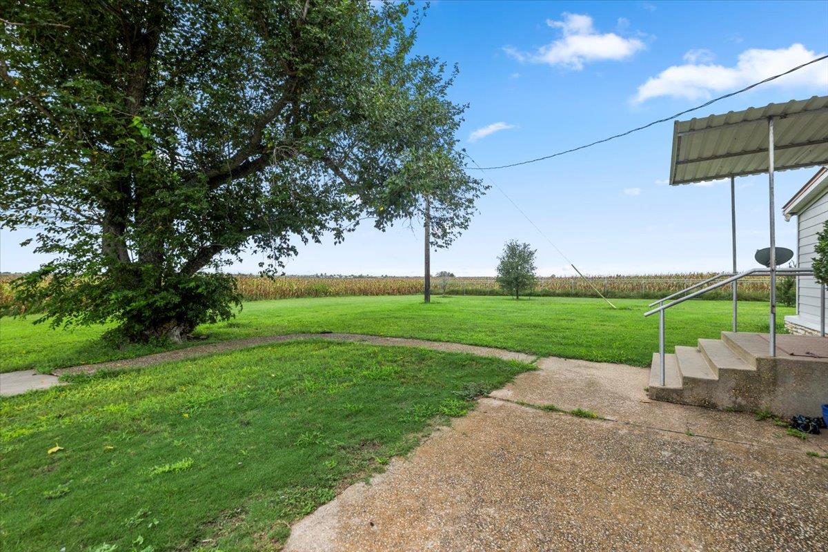 17205 County Line Rd, Elgin, TX 78621