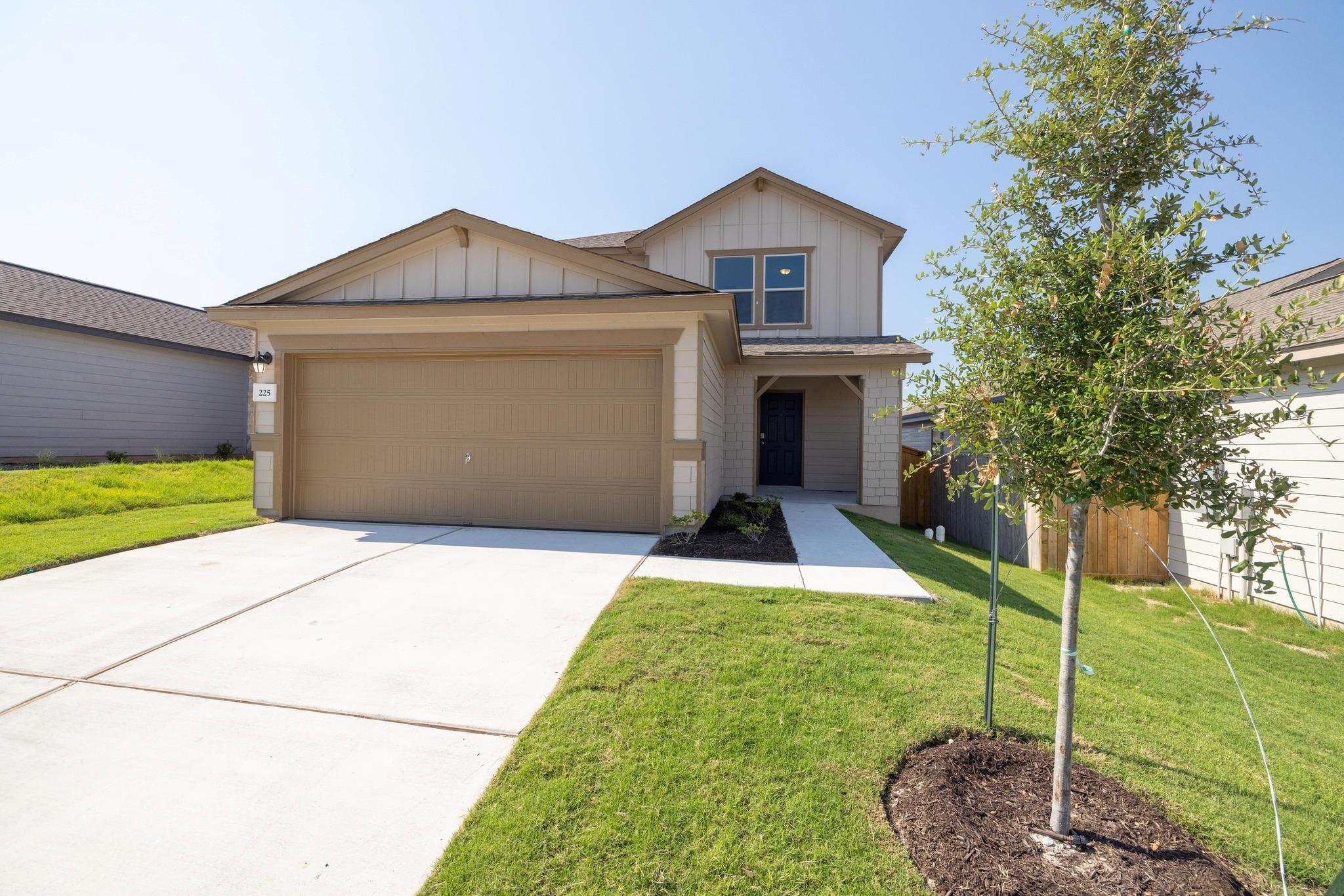225 Lucky Texan Rd, Jarrell, TX 76537