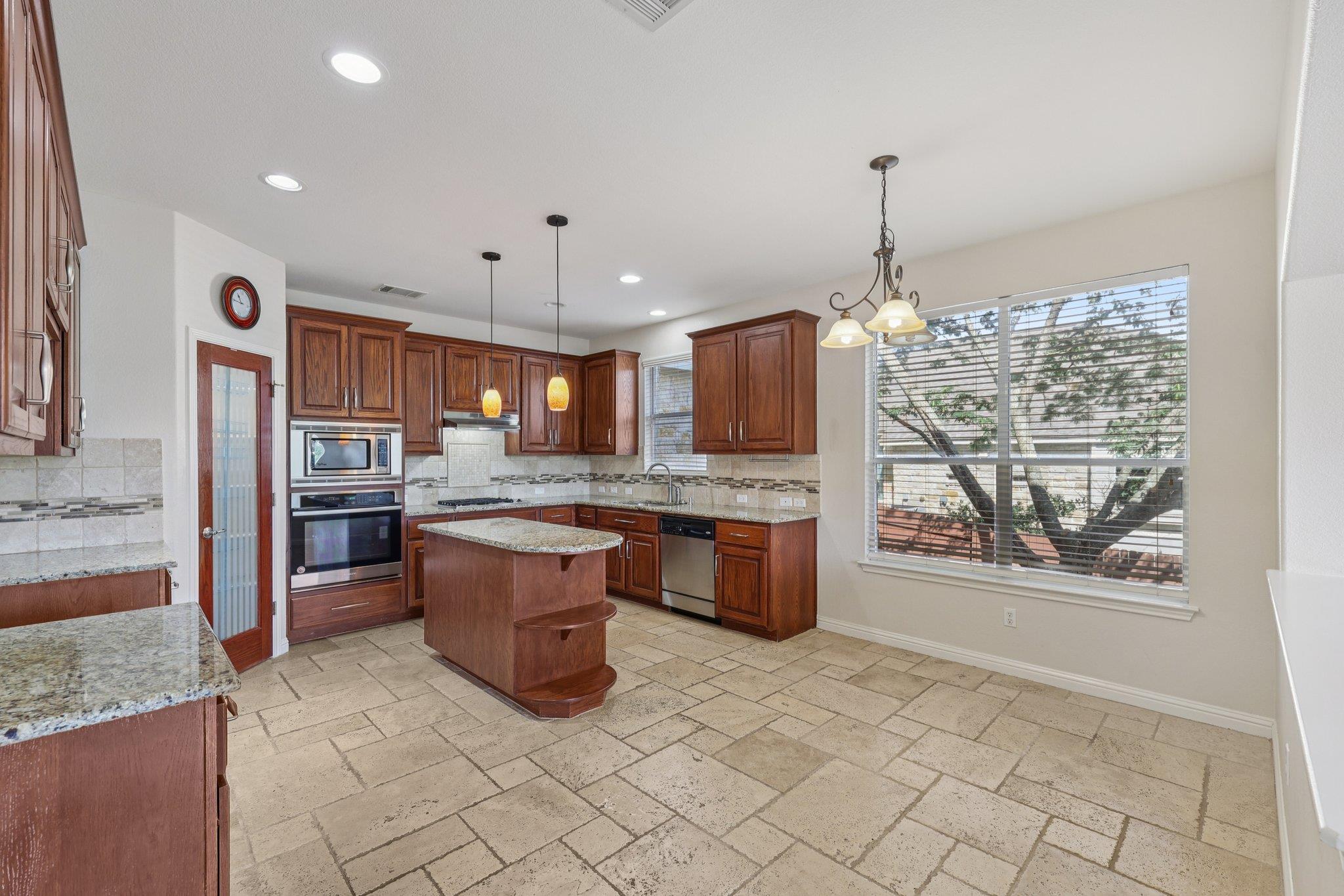 11421 Dona Villa Dr, Austin, TX 78726